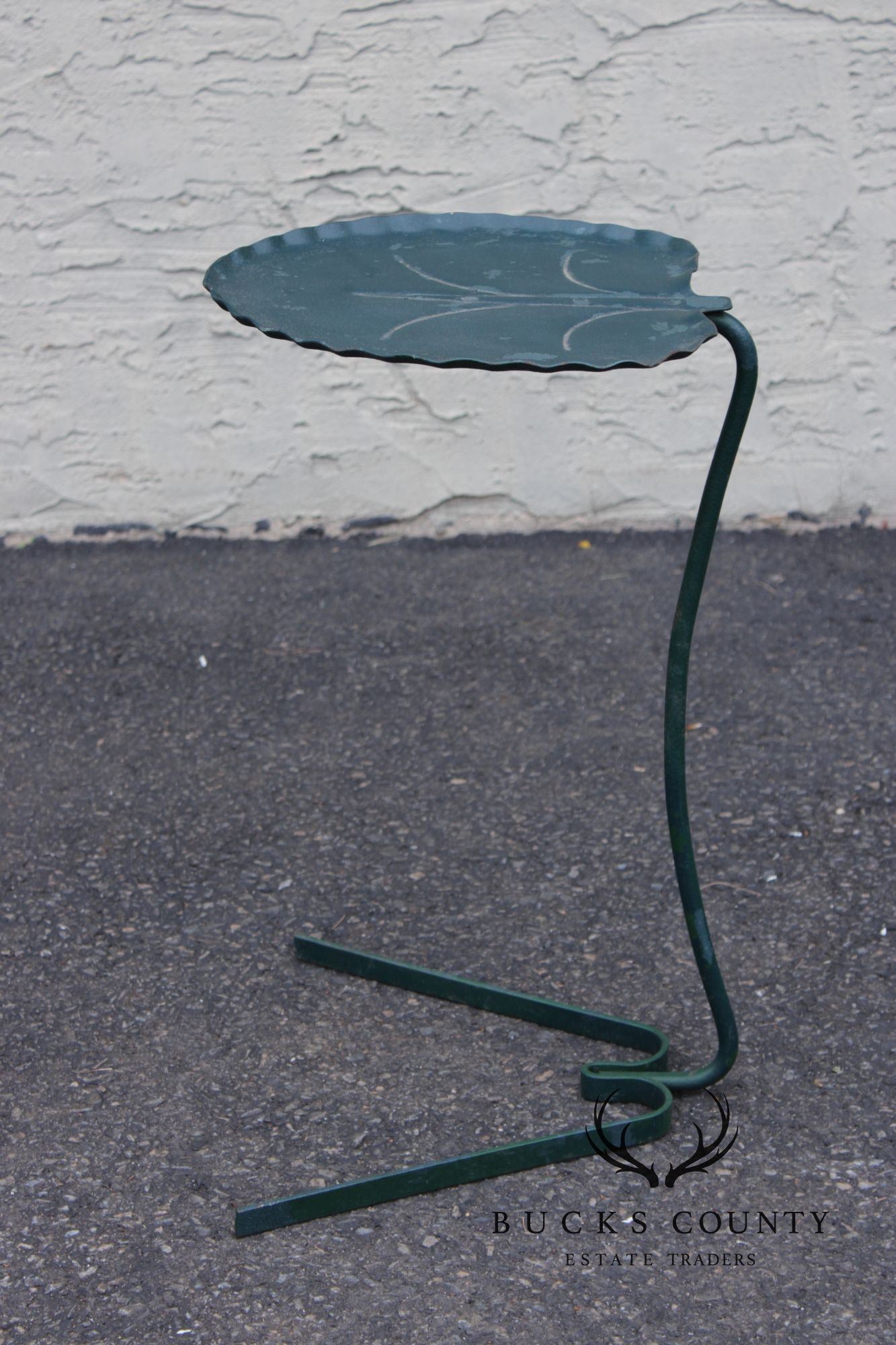 Vintage Salterini Lily Pad Leaf Wrought Iron Garden Table