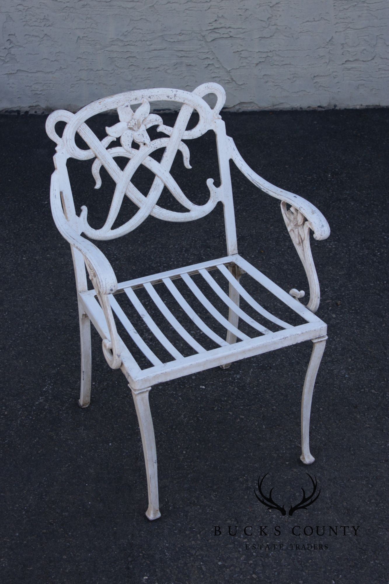 Brown Jordan Five Piece Cast Aluminum 'Day Lily' Outdoor Patio Dining Set