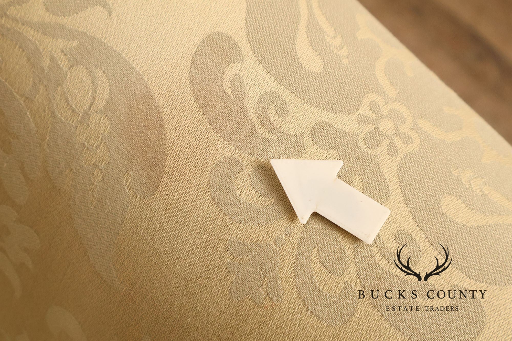 Ethan Allen French Louis XV Style Camelback Sofa