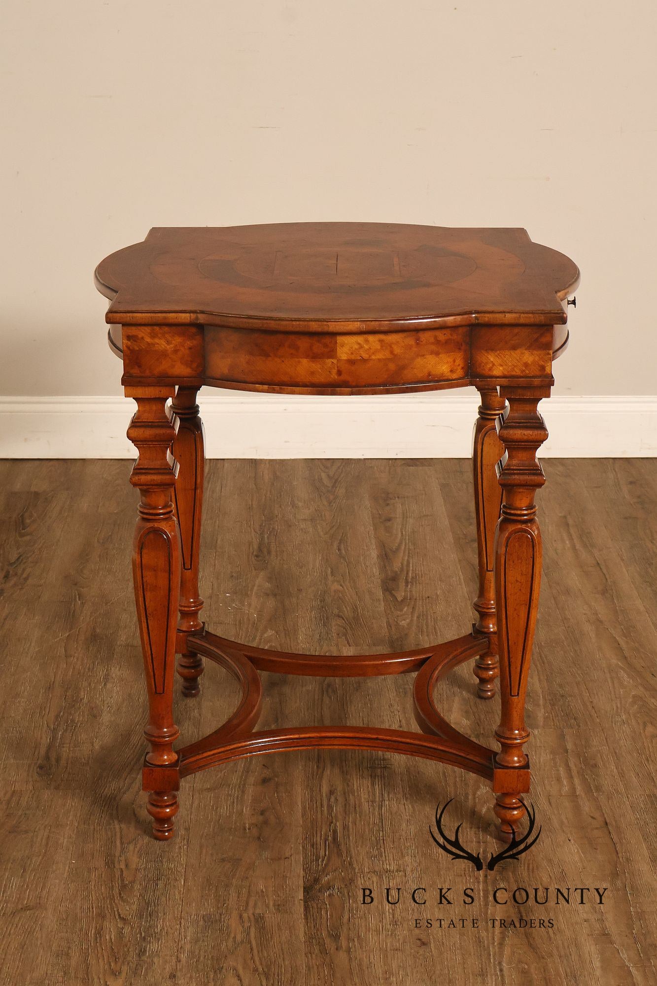 Koypthe Continental Style Walnut And Burl Walnut Inlaid Accent Table
