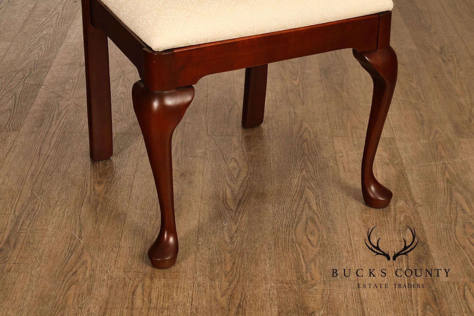 Pennsylvania House Set Of Eight Cherry Queen Anne Dining Chairs