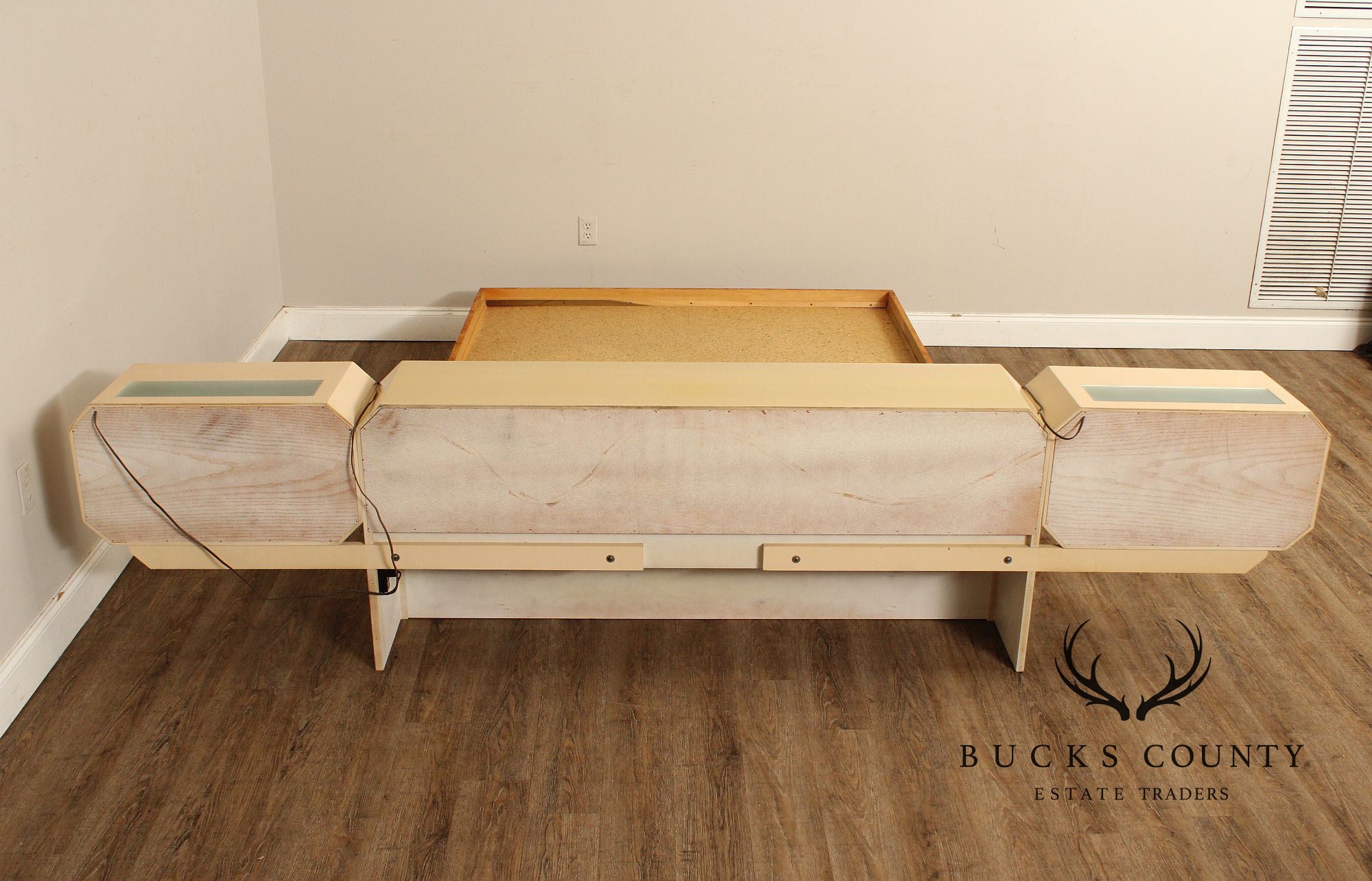 Pace Collection Mid Century Modern Burlwood Queen Size Platform Bed With Floating Headboard And Nightstands