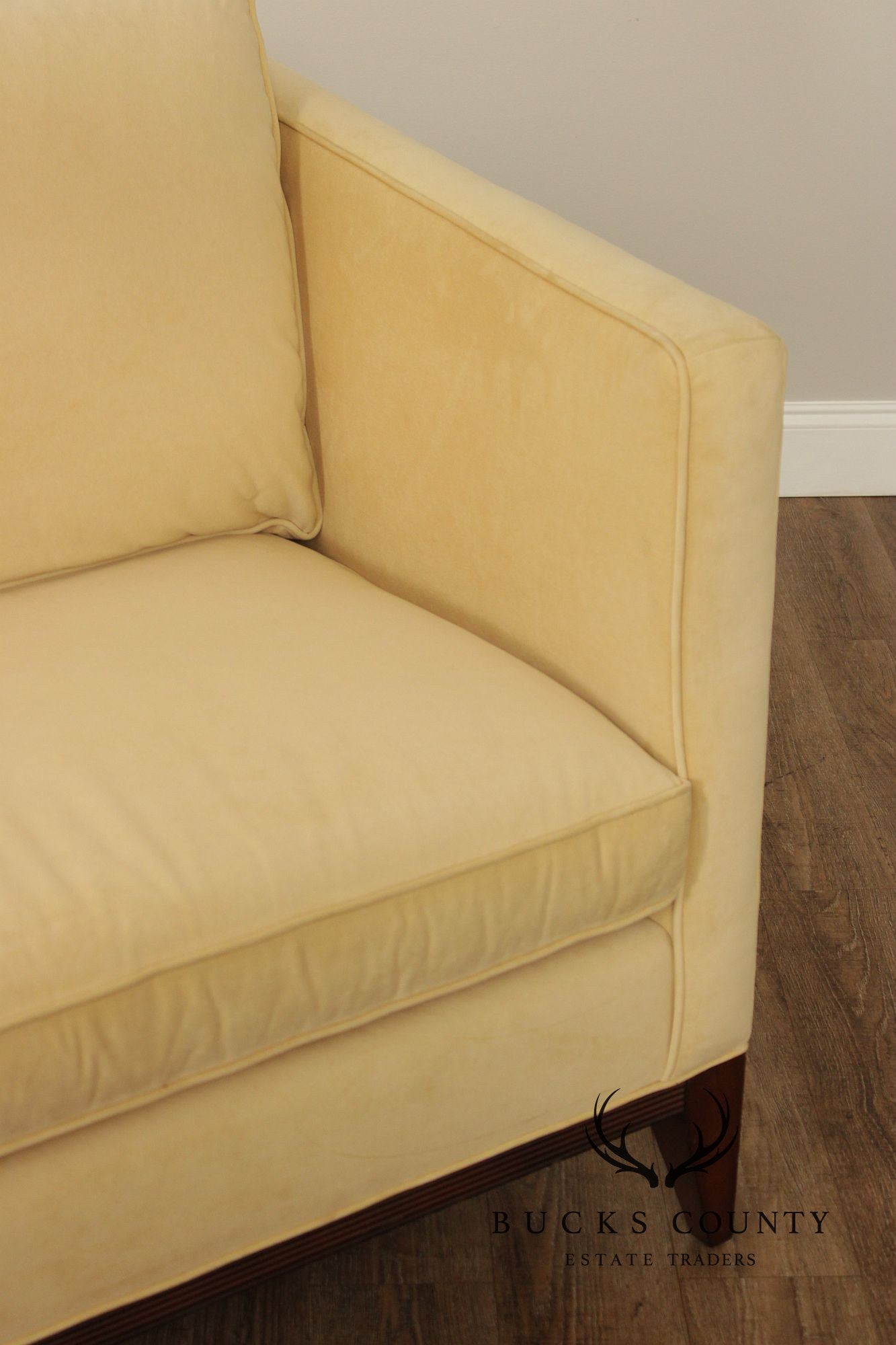 Sherrill Classic Modern Style Two-Piece Sectional Sofa