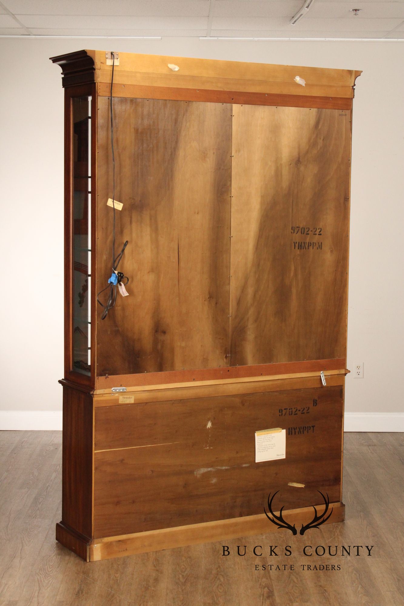 Henredon Regency Style Mahogany China Cabinet