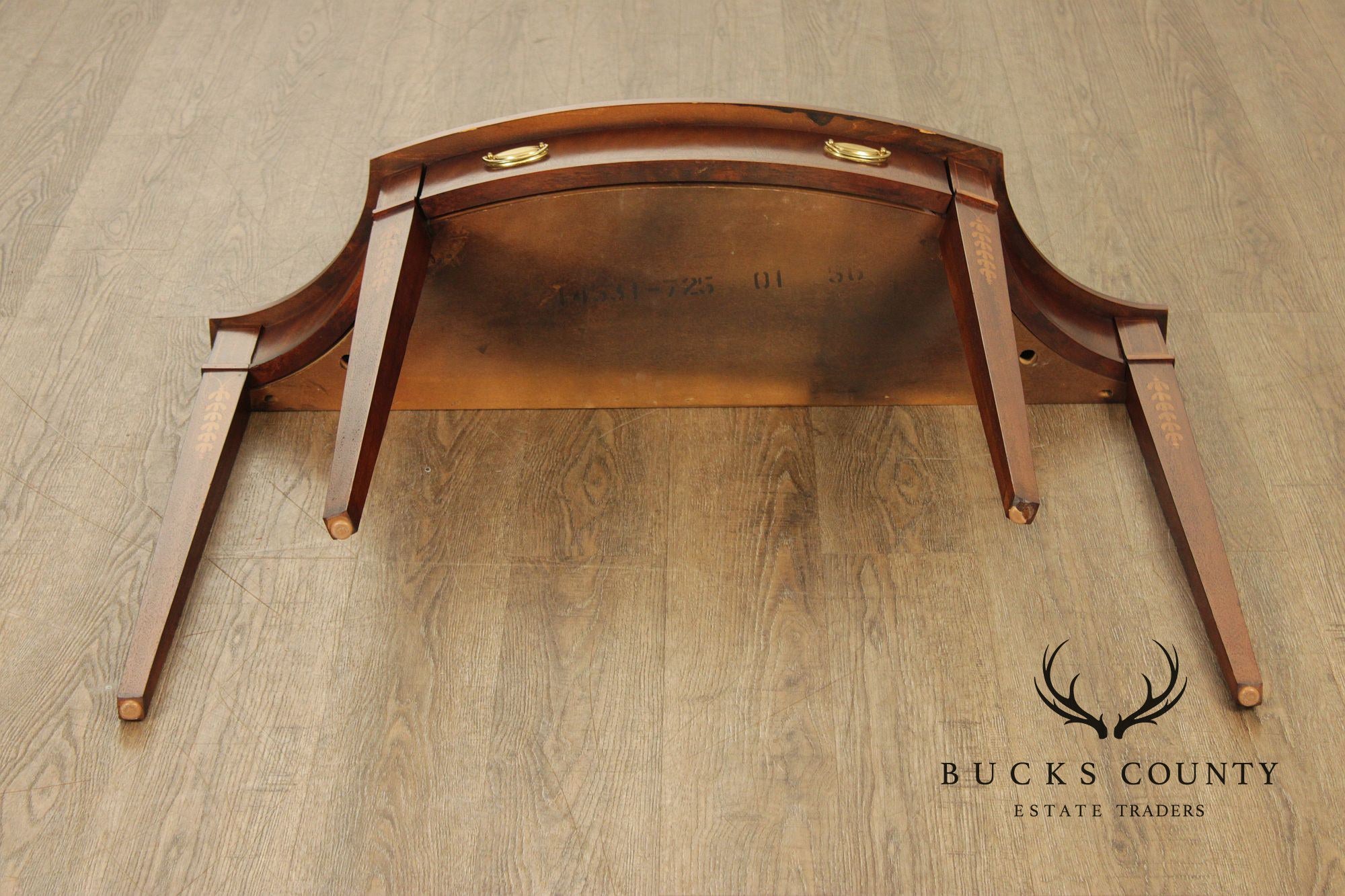 Thomasville The Mahogany Collection Hepplewhite Style Inlaid Console Table