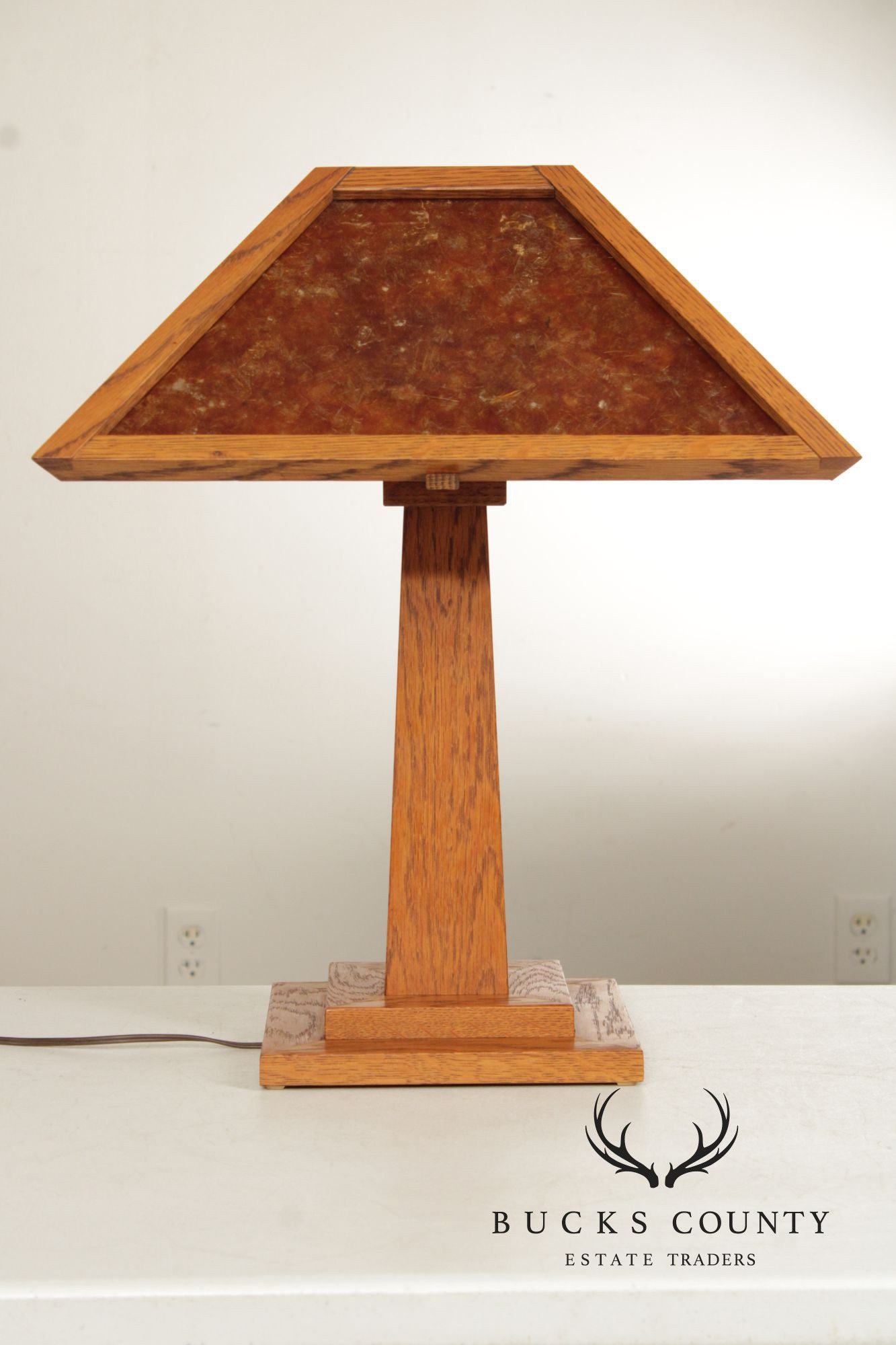 Mission Style Oak and Mica Table Lamp