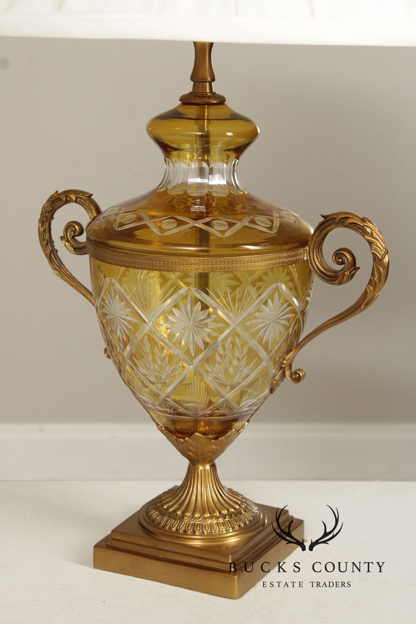 Ethan Allen Amber Glass Urn Table Lamp