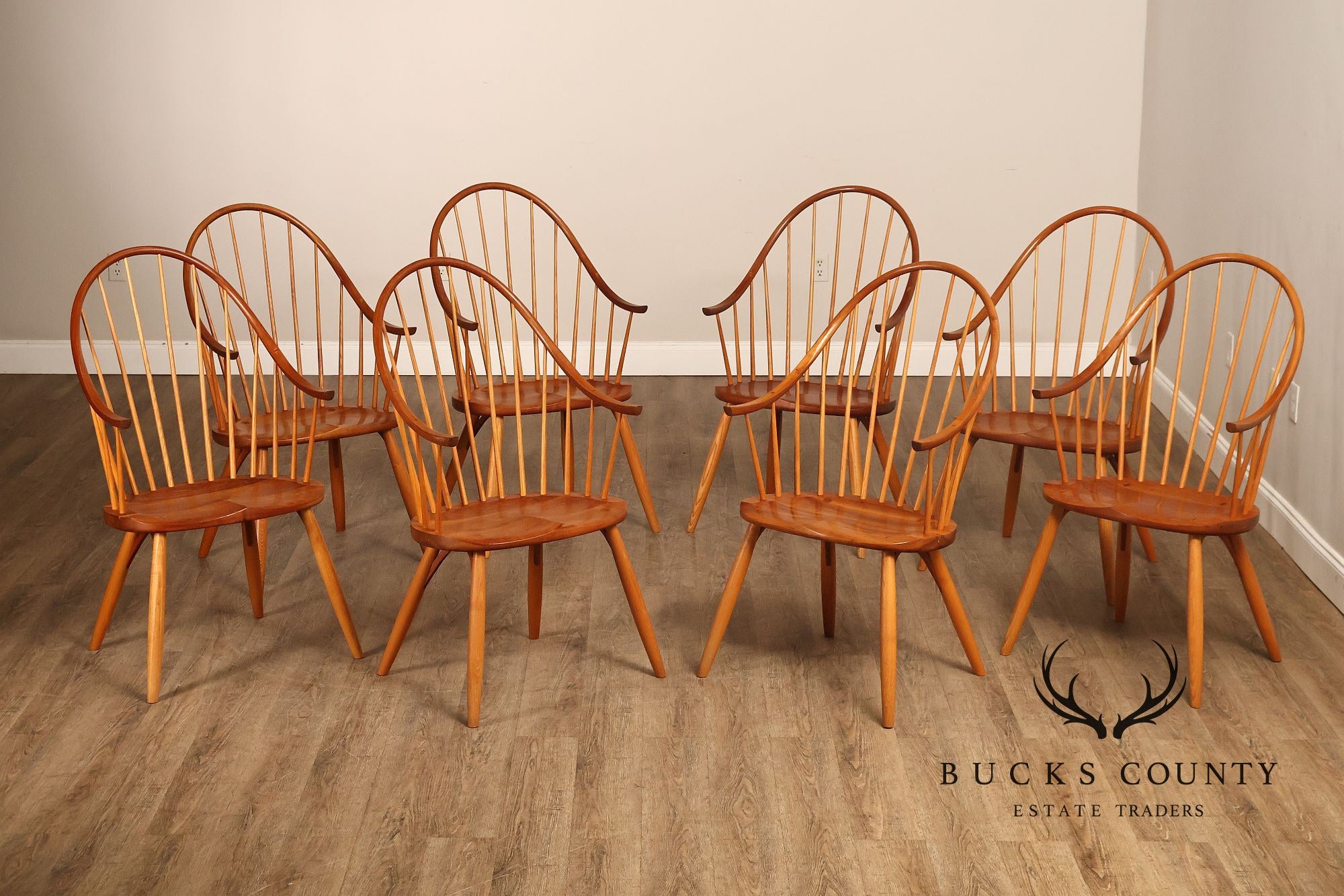 Thomas Moser Set Of Eight Continuous Arm Dining Chairs
