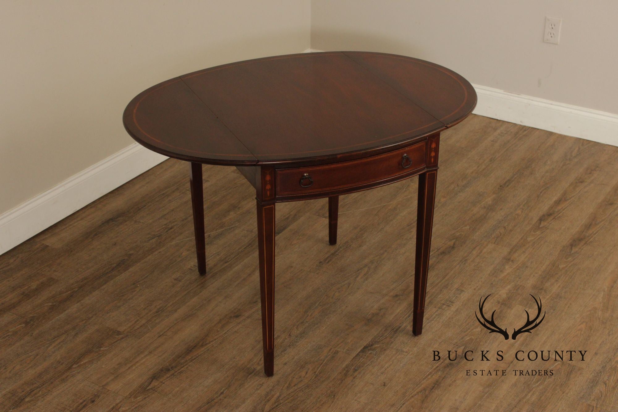Brandt Federal Style Vintage Pair of Mahogany Pembroke Tables