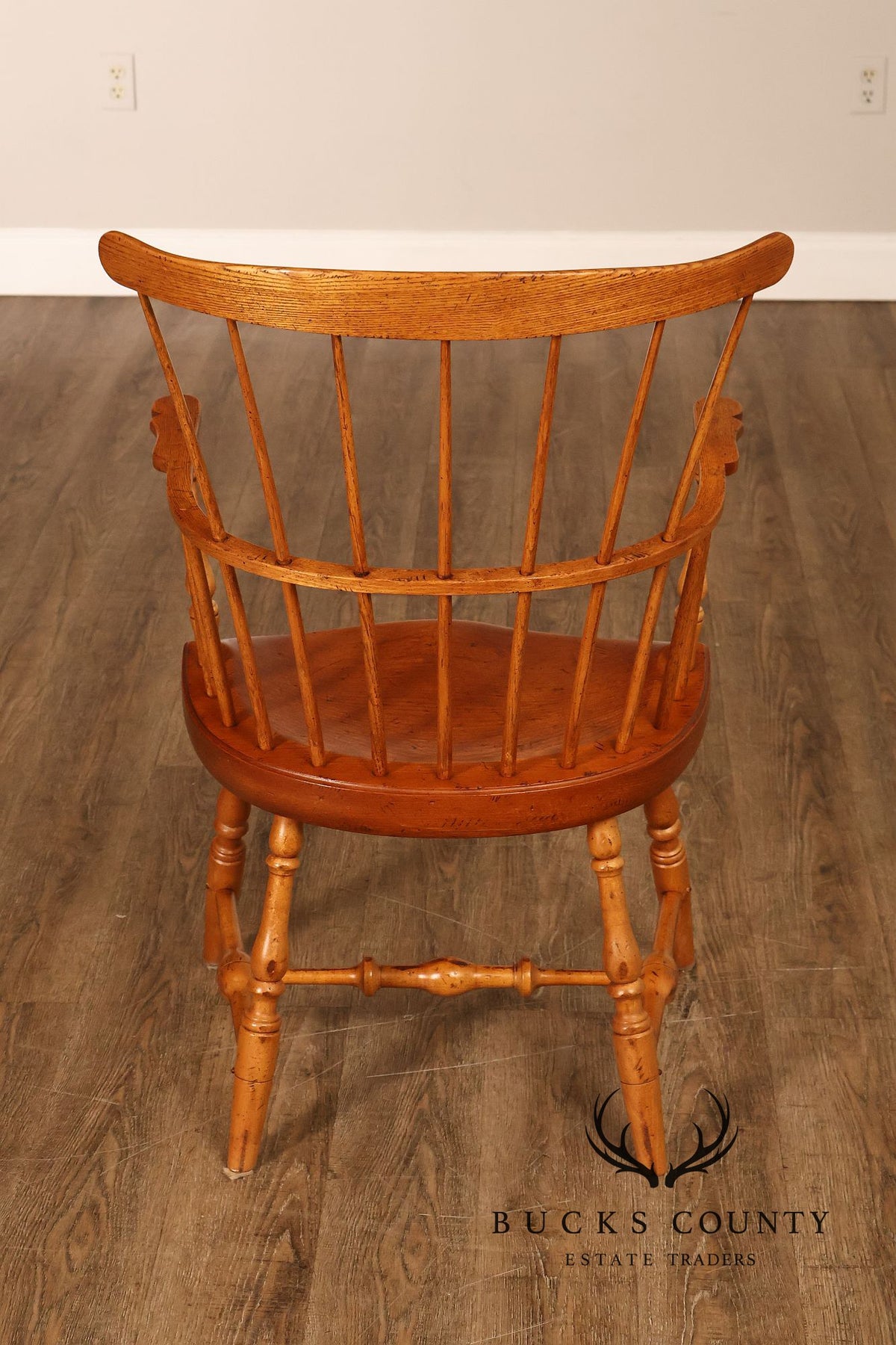 Duckloe Colonial Reproduction Set Of 5 Windsor Armchairs