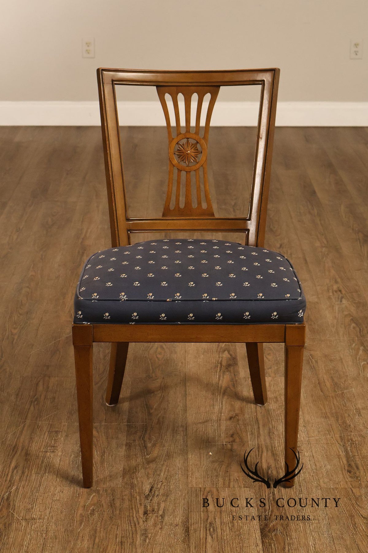 Henredon Gustavian Style Walnut Set Of 6 Dining Chairs With Rosette Backs