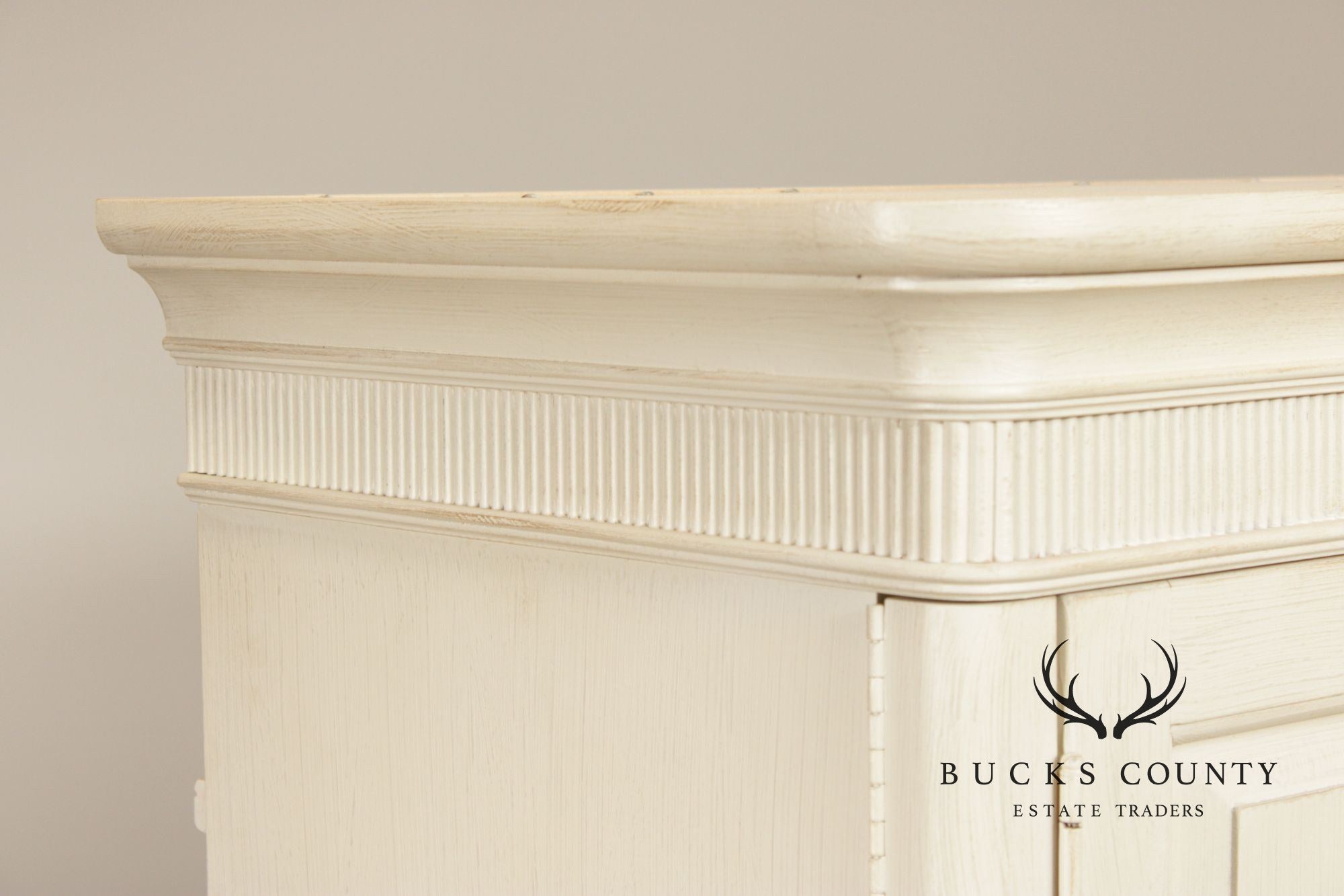 Drexel Heritage 'Chelsea Cottage' Armoire