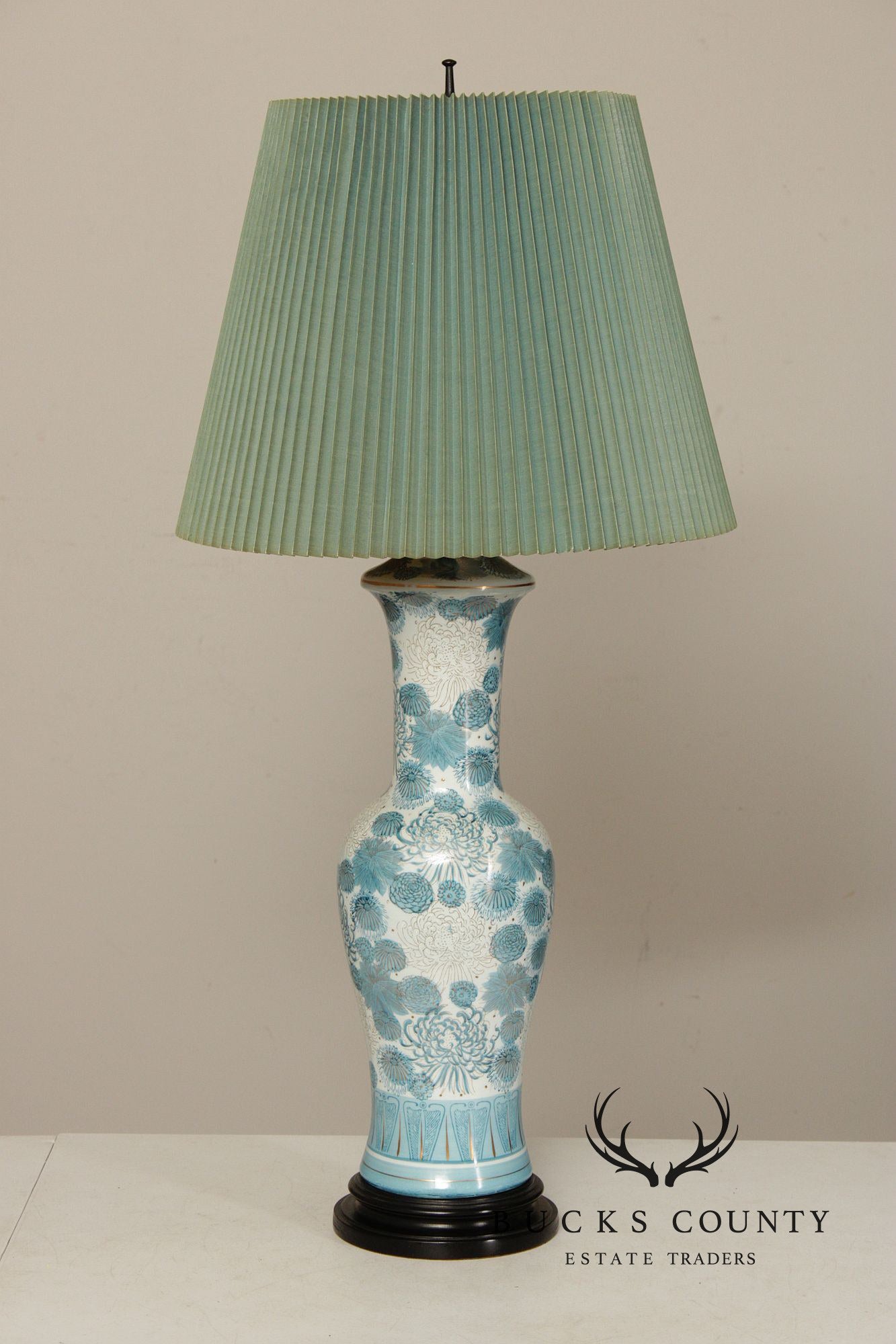 Marbro Lamp Company Asian Style Porcelain Table Lamp
