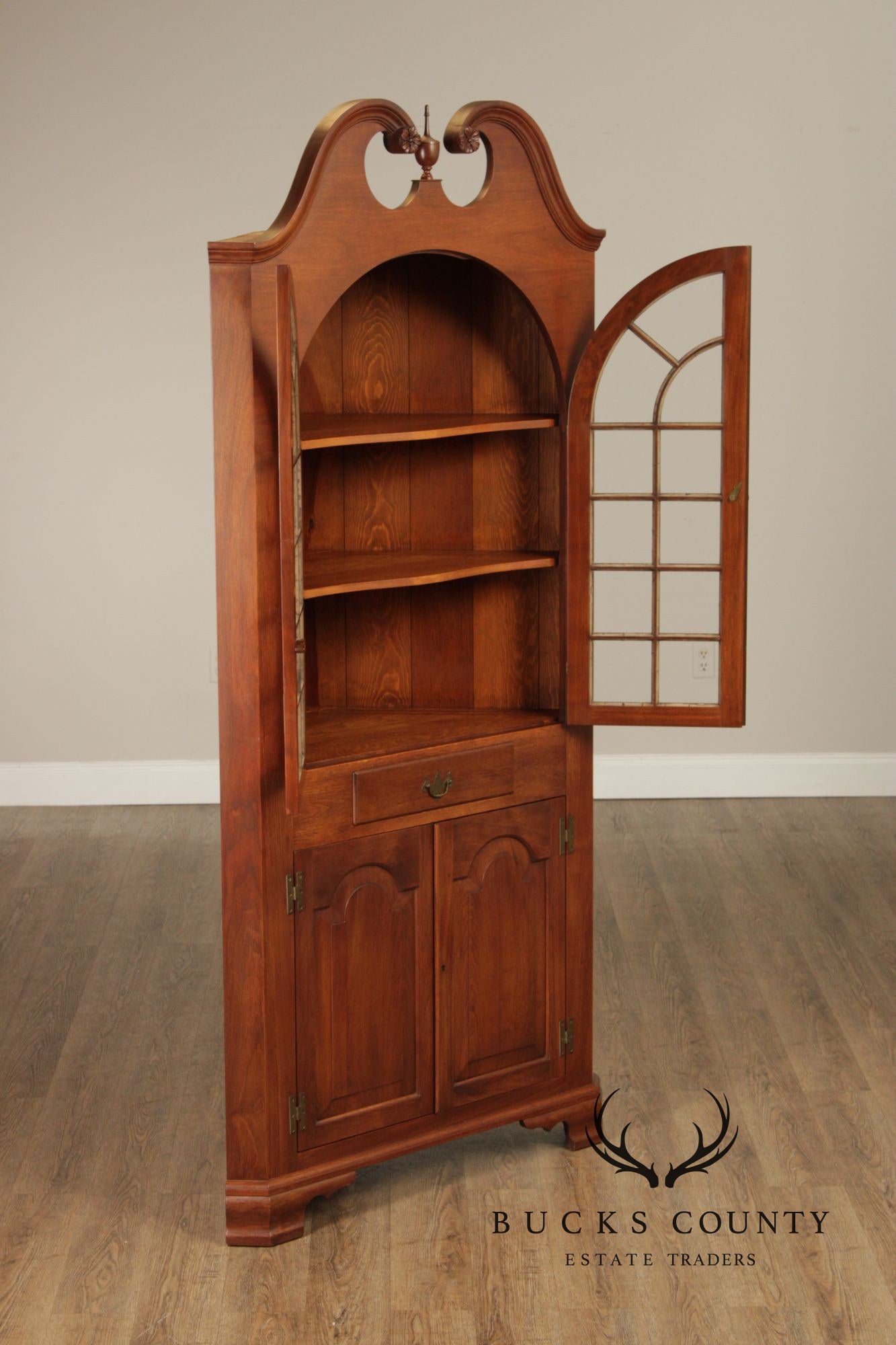 Virginia Craftsmen Reproductions Chippendale Style Walnut Corner Cabinet