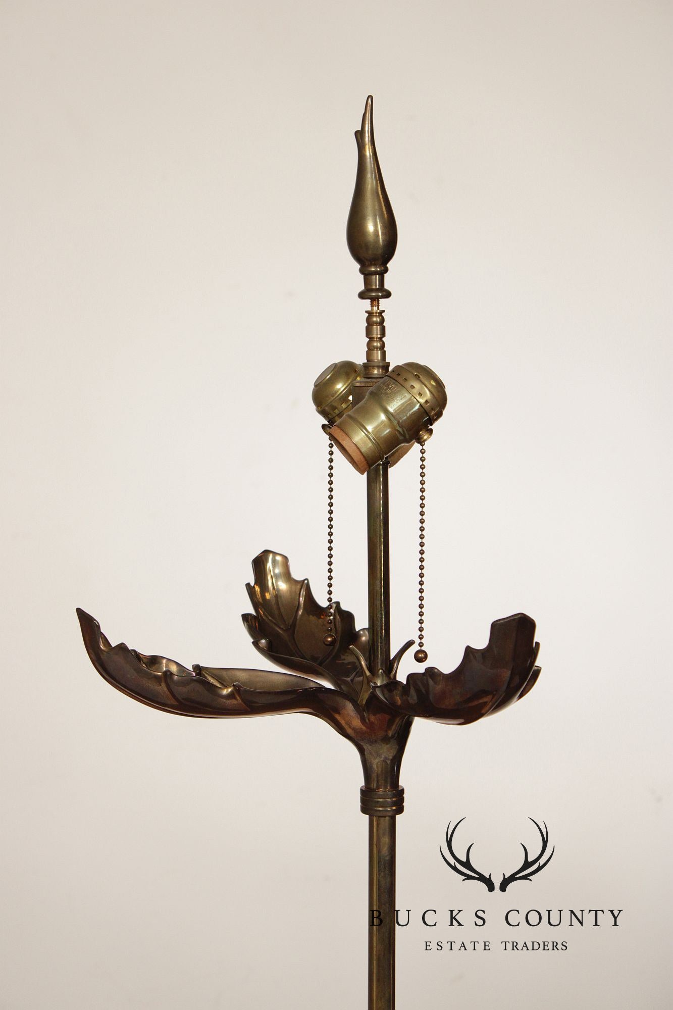 Vintage Chapman Brass Acanthus Leaf Table Lamp