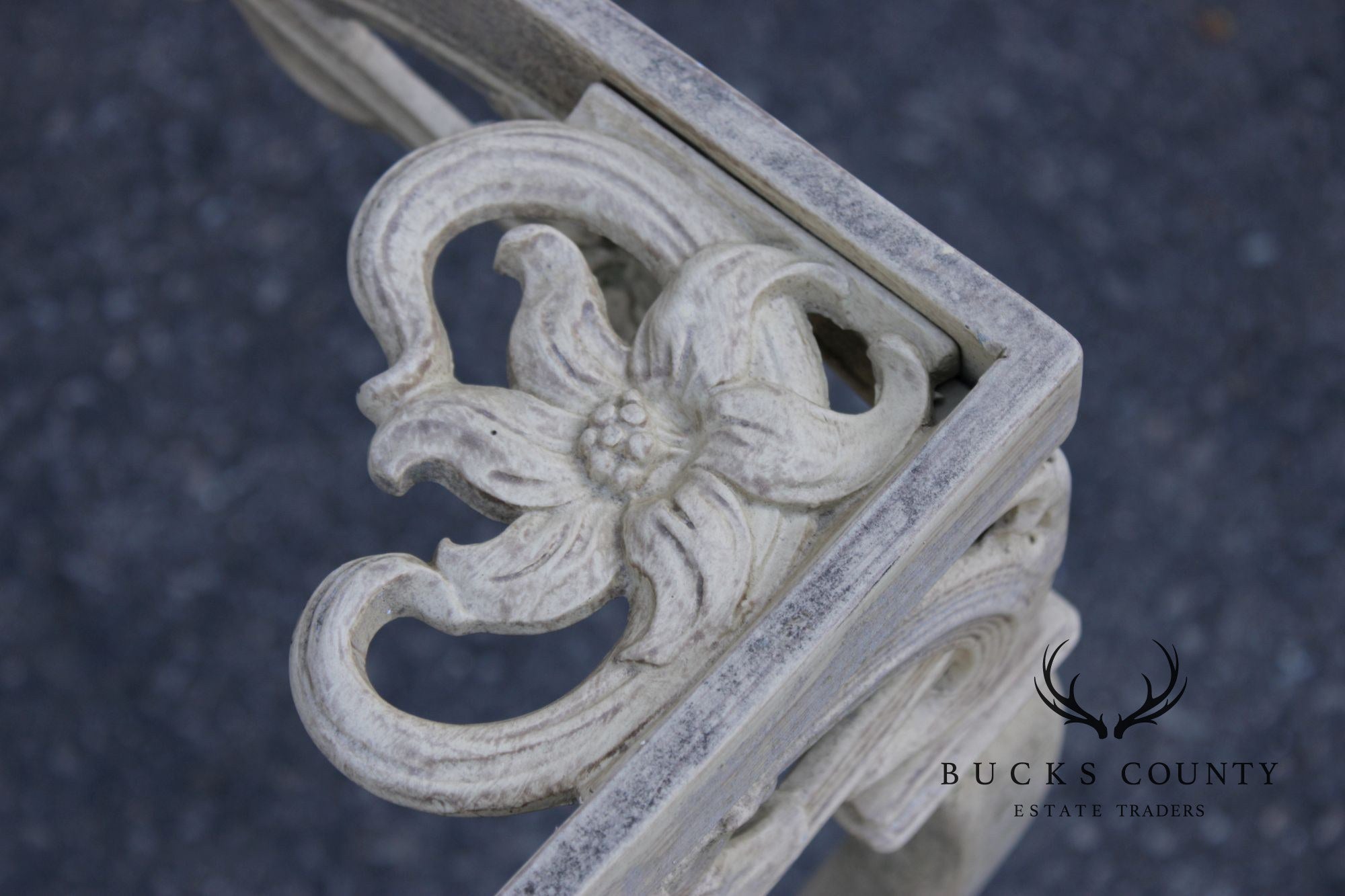 Brown Jordan Pair of Cast Aluminum 'Day Lily' Outdoor Patio Side Tables