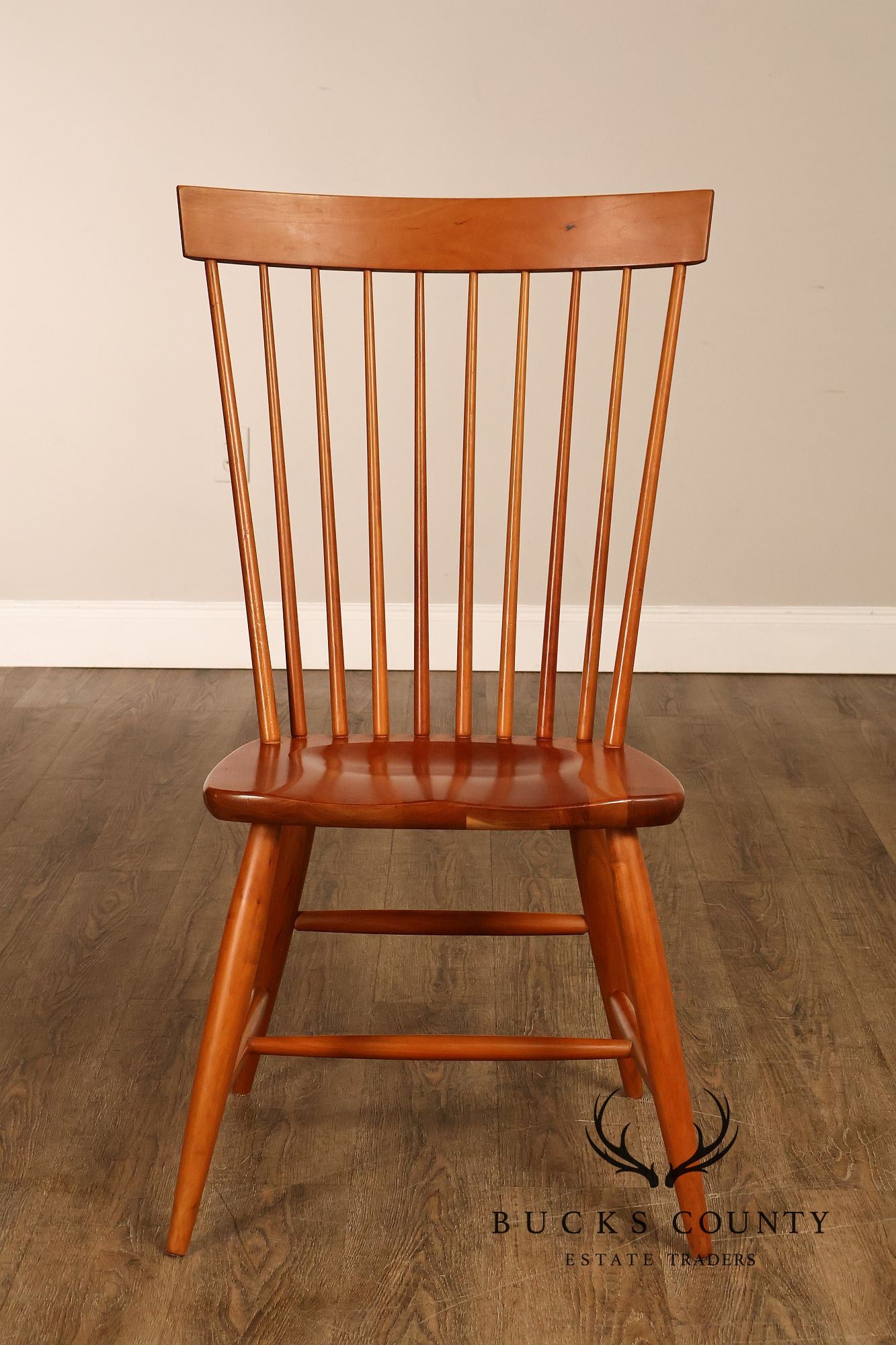 Pompanoosuc Mills Set Of Four Windsor Style Cherry Dining Chairs