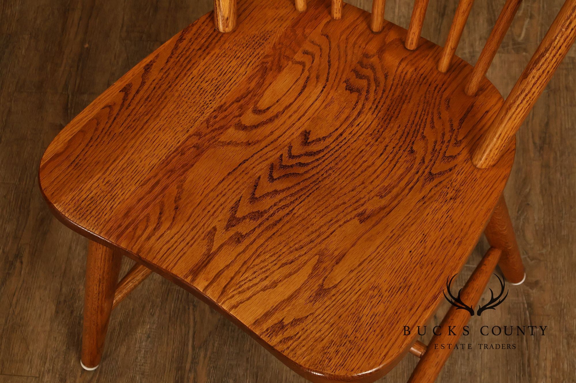 Richardson Brothers Colonial Windsor Style Set Of Seven Oak Dining Chairs