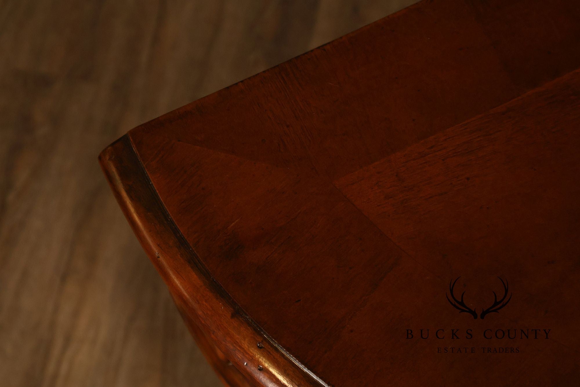 Serpentine Front Dresser Chest of Drawers