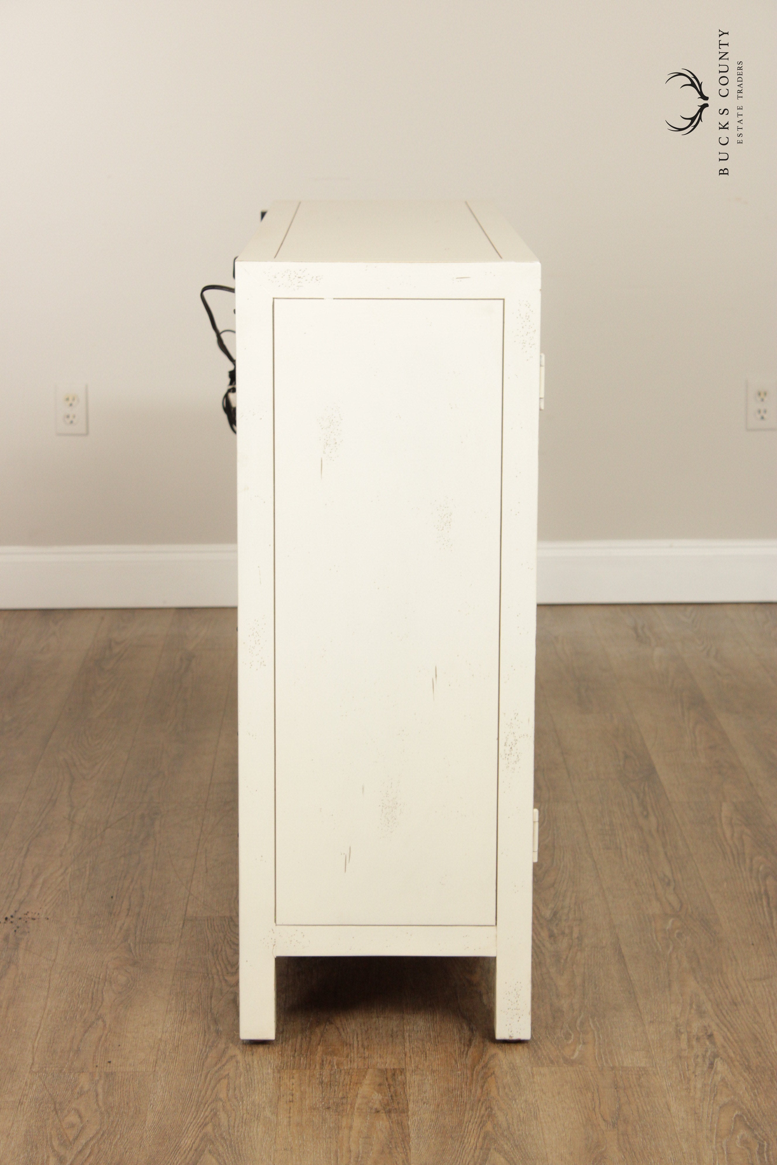 Drexel Heritage Painted Glass Door Display Bookcase Credenza