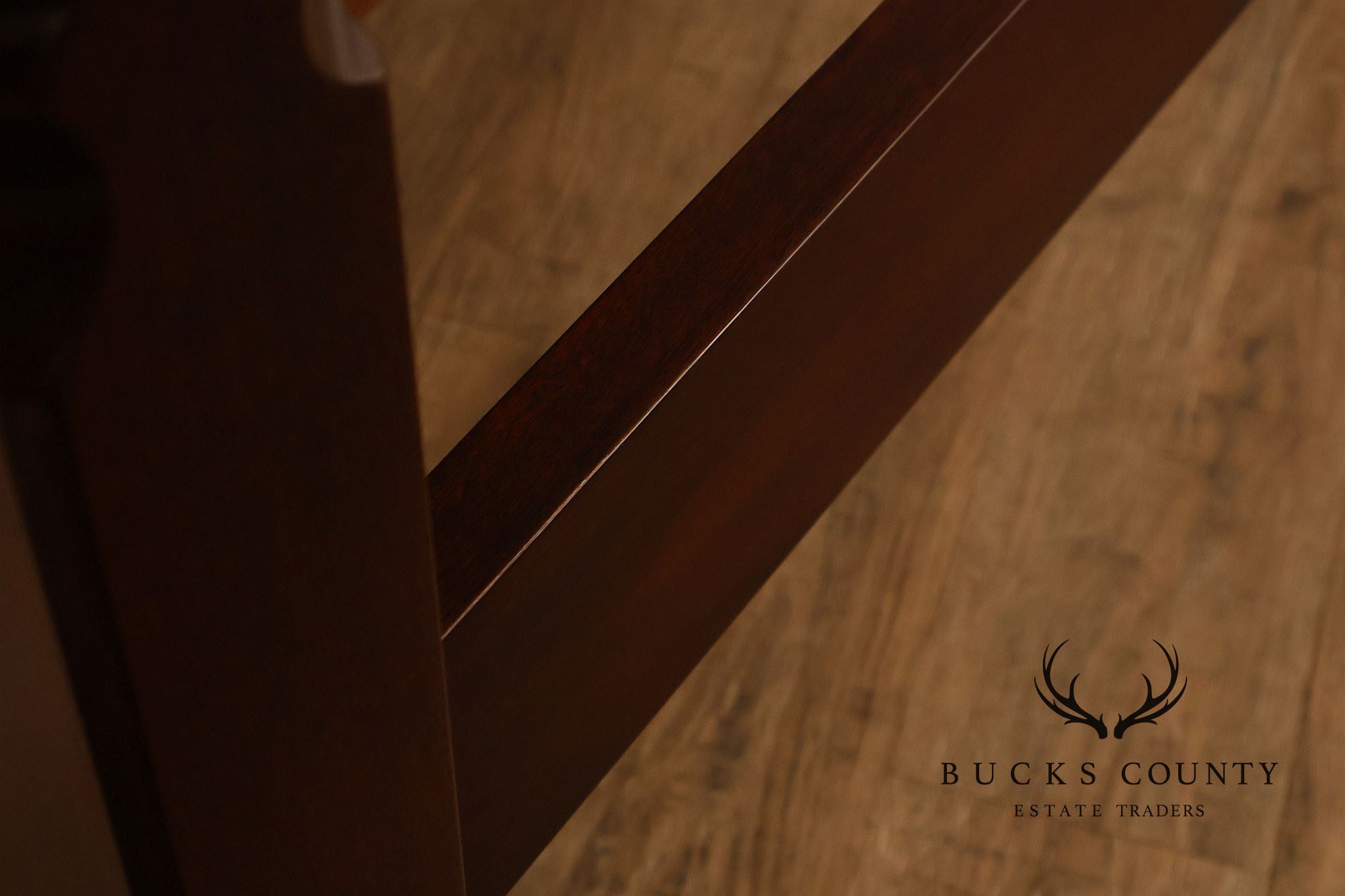 Henkel Harris Mahogany King Pencil Point Poster Bed