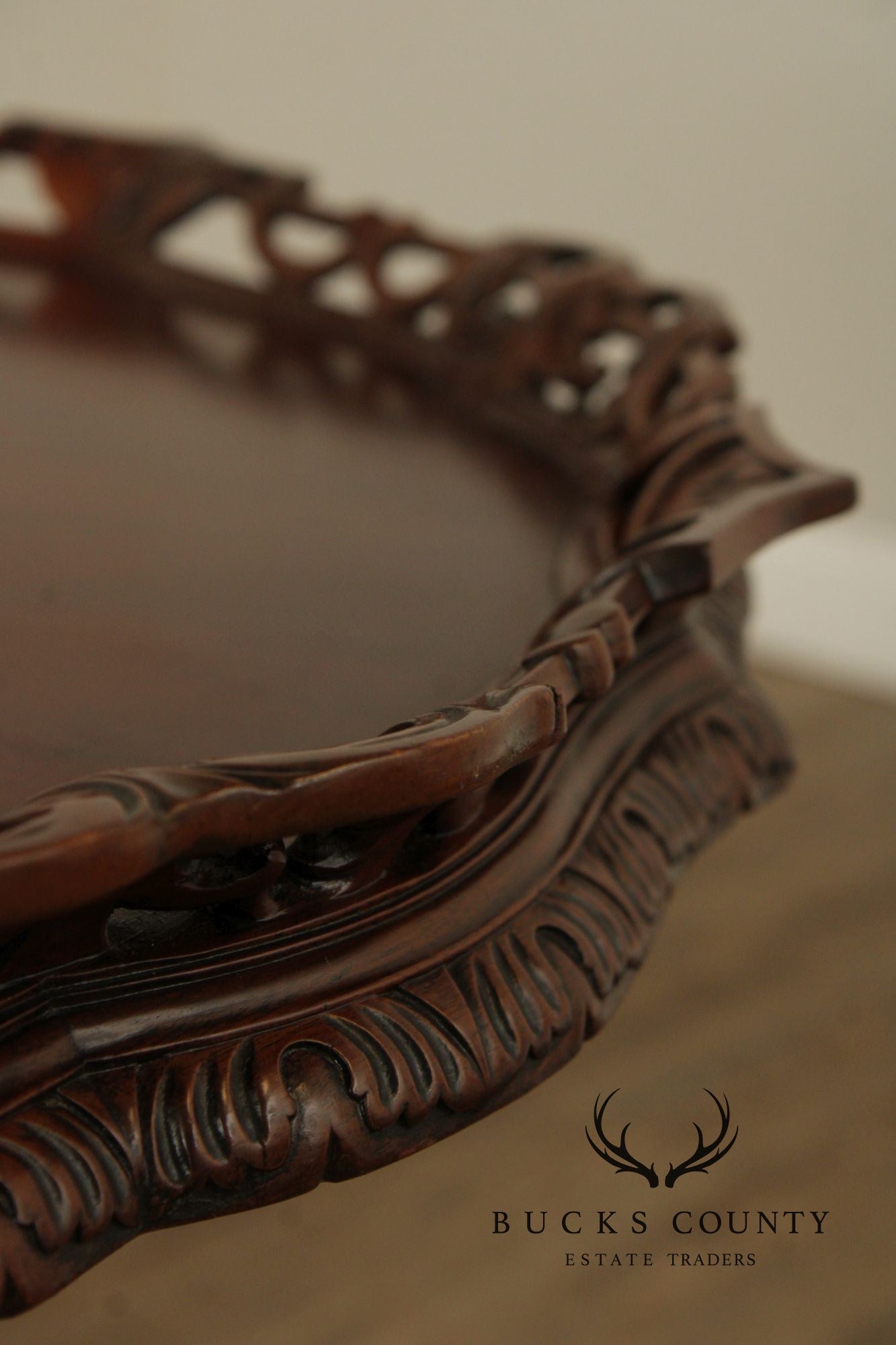 Schmieg and Kotzian Georgian Style Mahogany Pie Crust Table