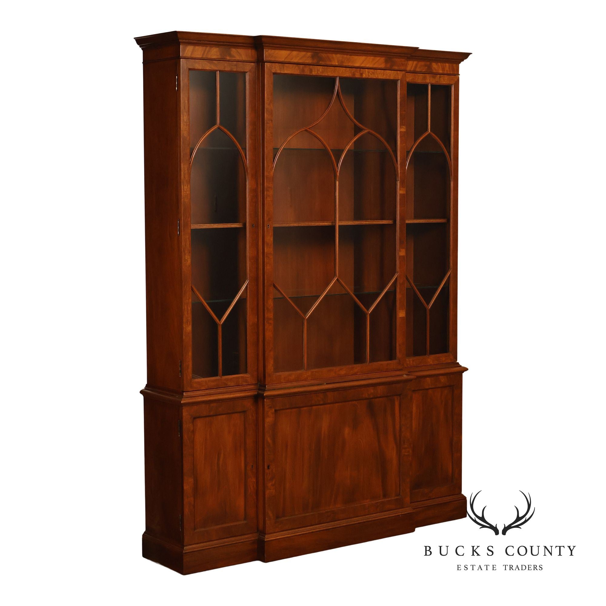Kittinger Mahogany Chippendale Style Breakfront China Cabinet