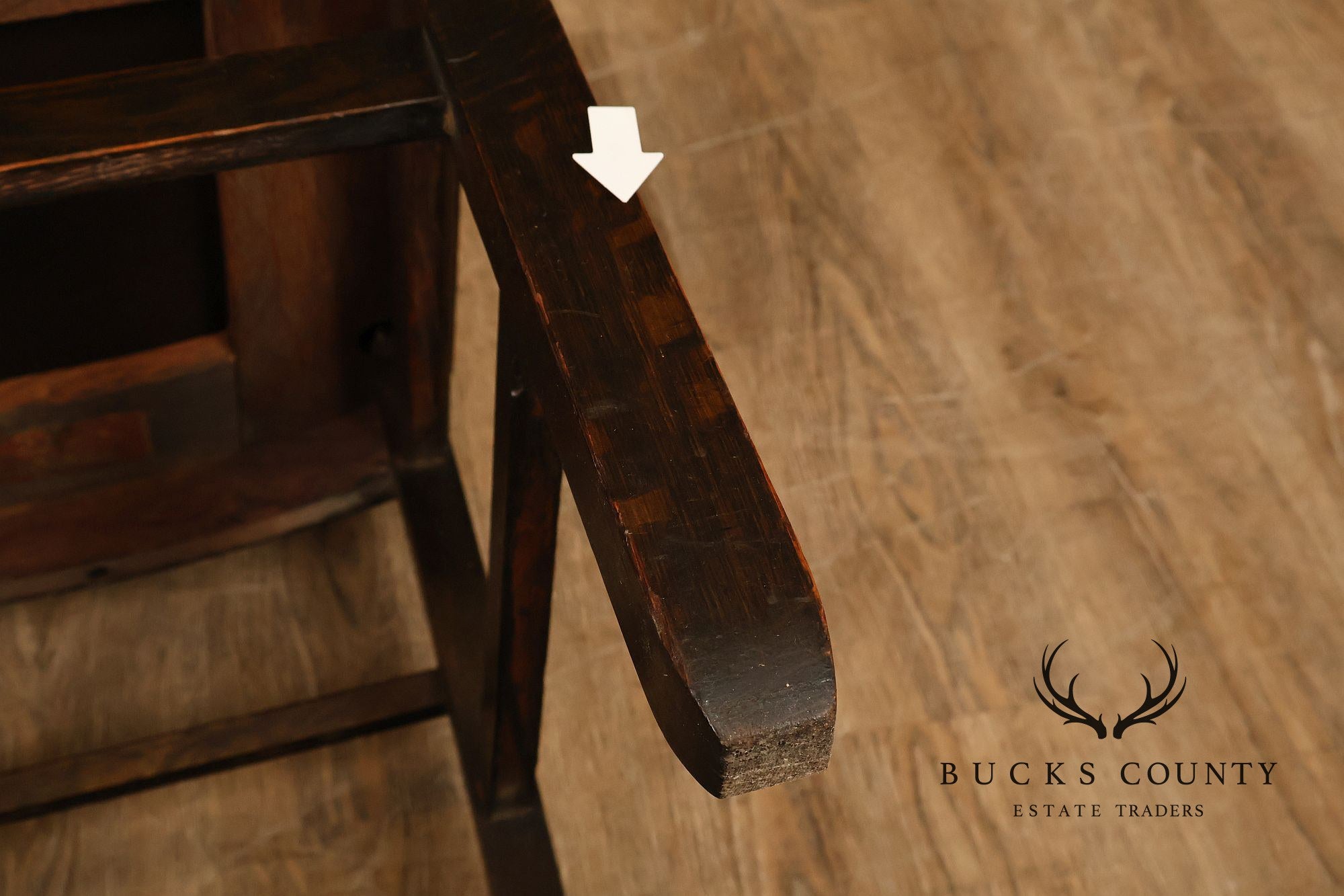 Mission Style Antique Oak Rabbit Ear Side Chair With Leather Seat