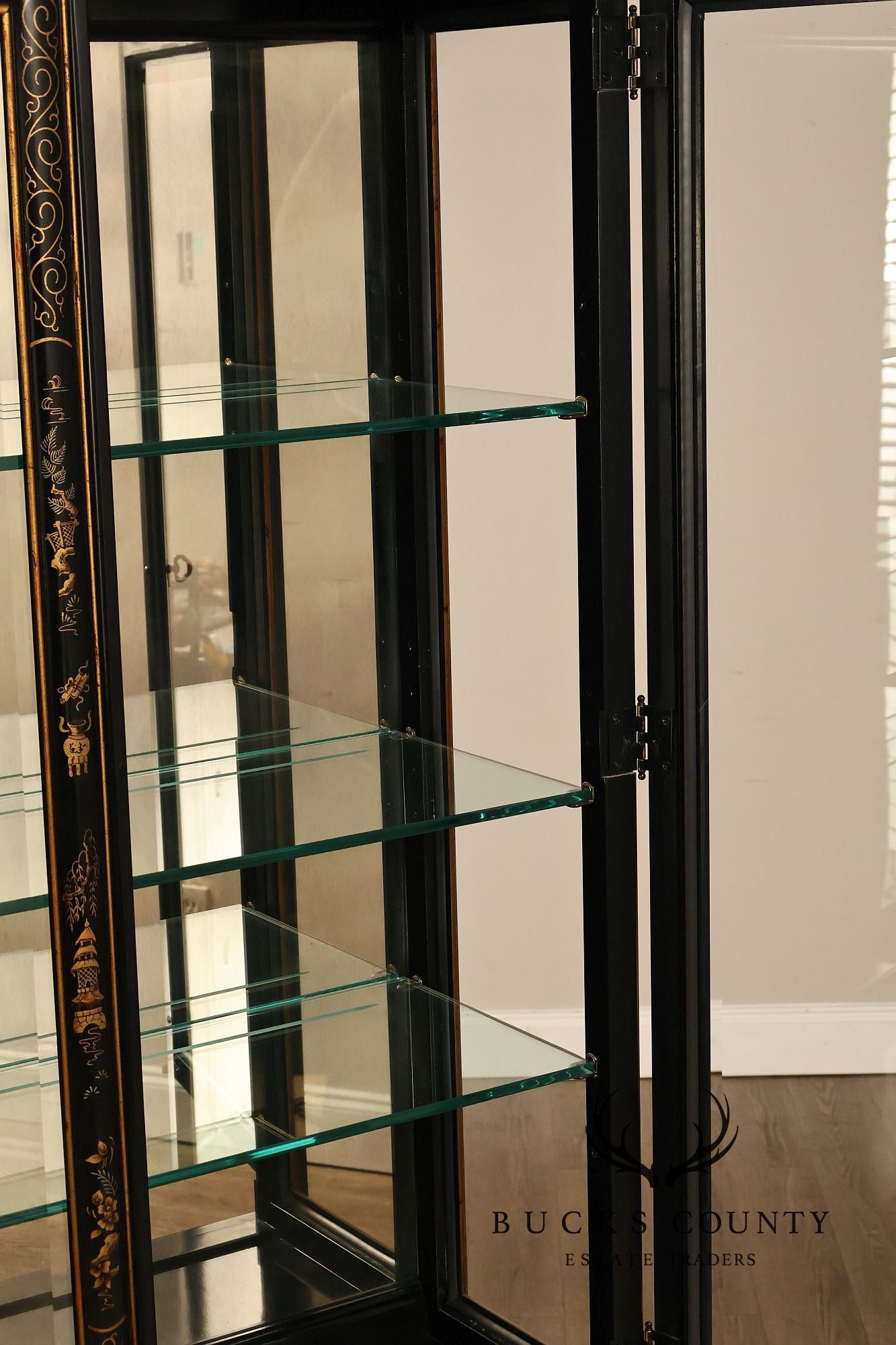 Drexel Heritage Et Cetera Chinoiserie Black Lacquer Pagoda Top Lighted Display China Cabinet