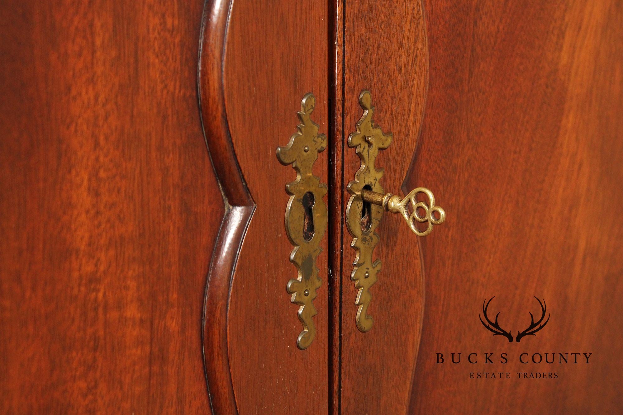 Kittinger Colonial Williamsburg Mahogany Slant Front Secretary Desk