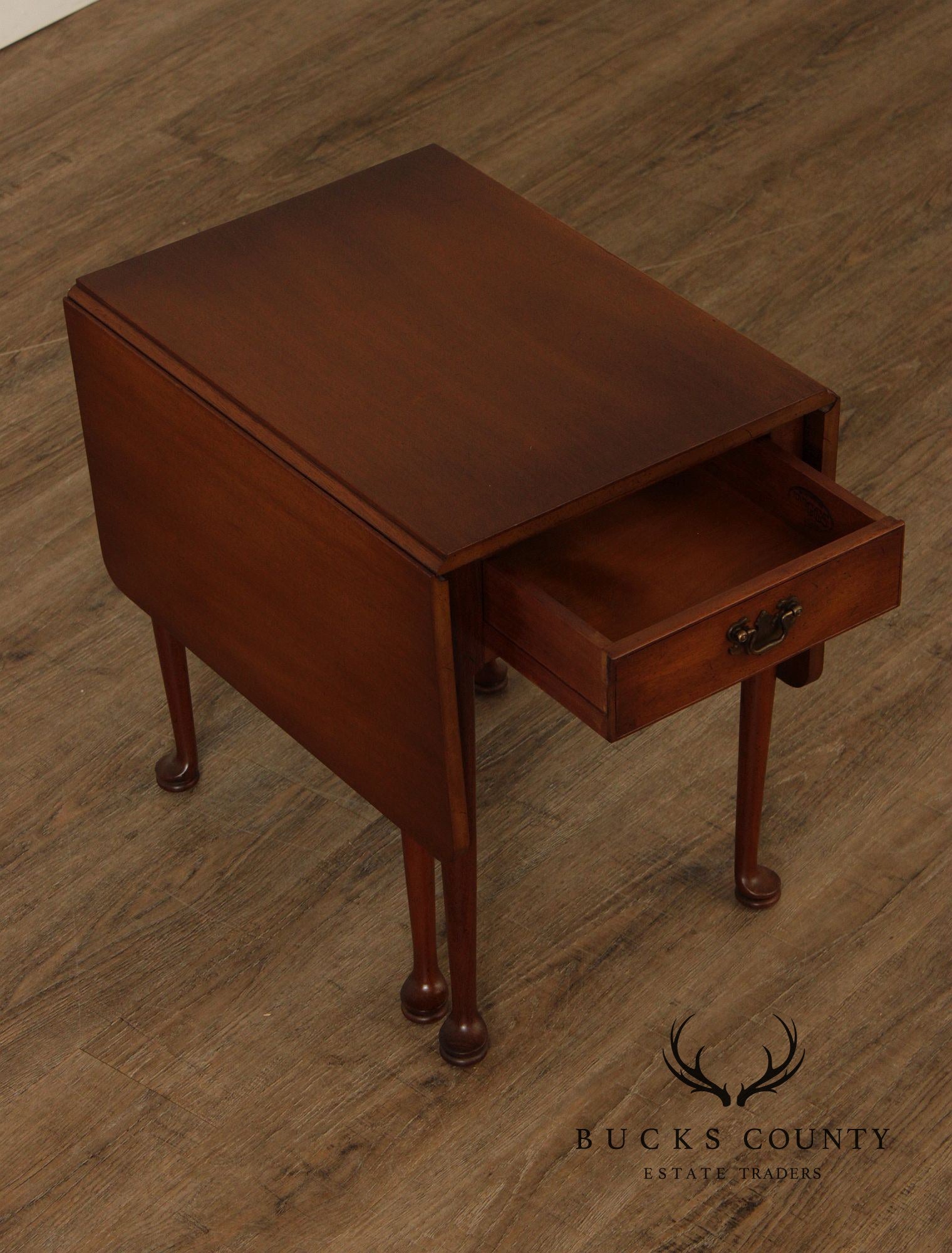 Biggs Queen Anne Style Mahogany Drop Leaf Side Table