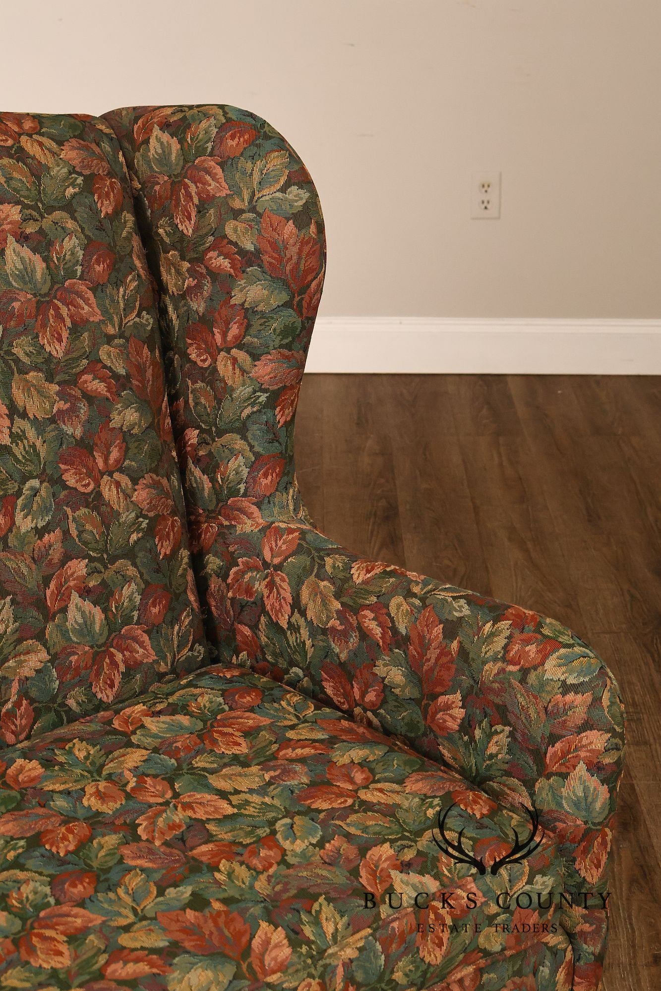 Traditional Upholstered Loveseat With Floral Fabric