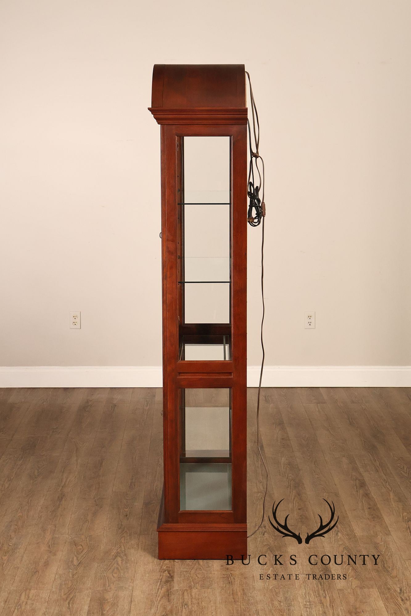 Pennsylvania House Traditional Cherry Lighted Glass Curio Display Cabinet