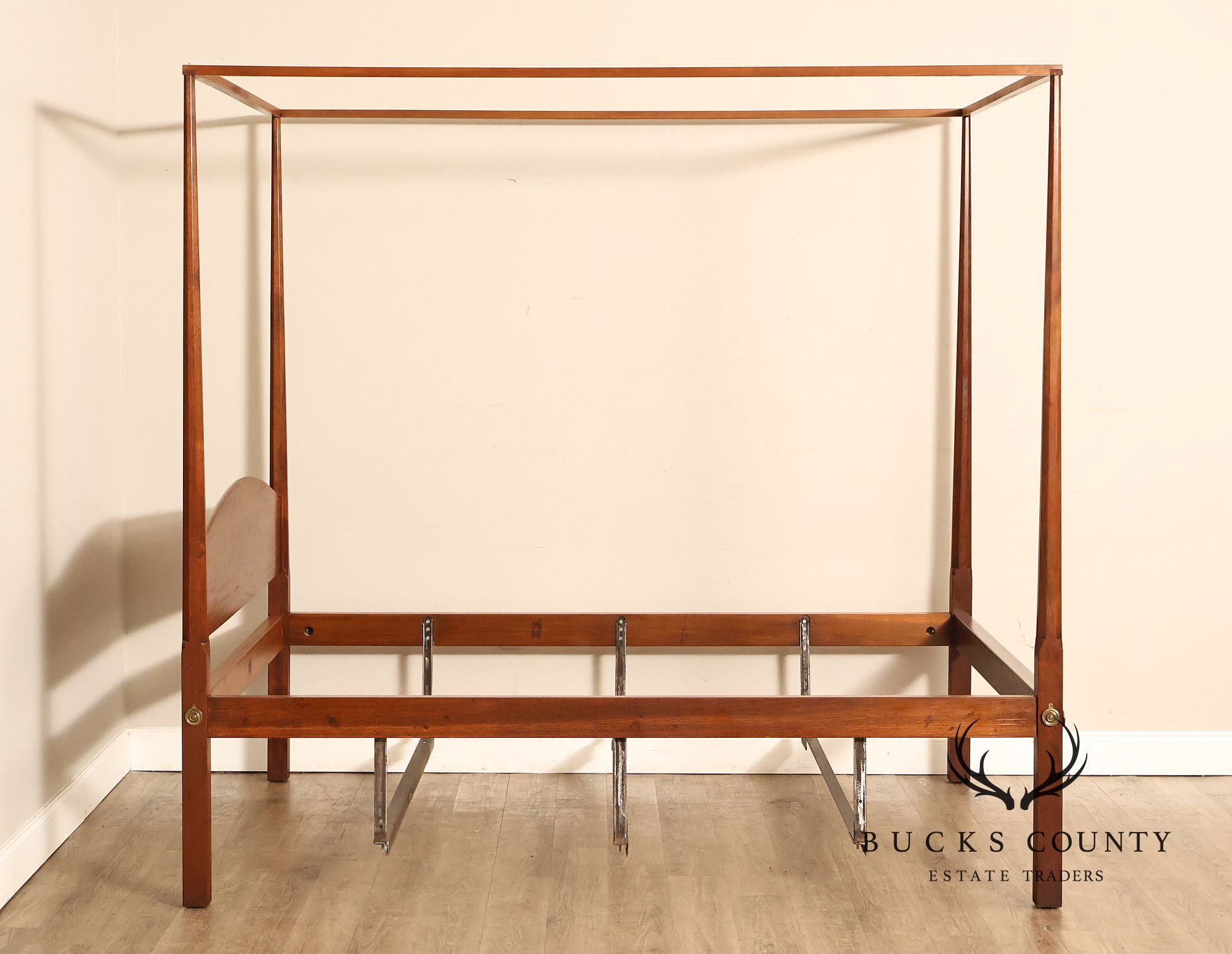 Berwyn Furniture Shop Queen Size Canopy Poster Bed