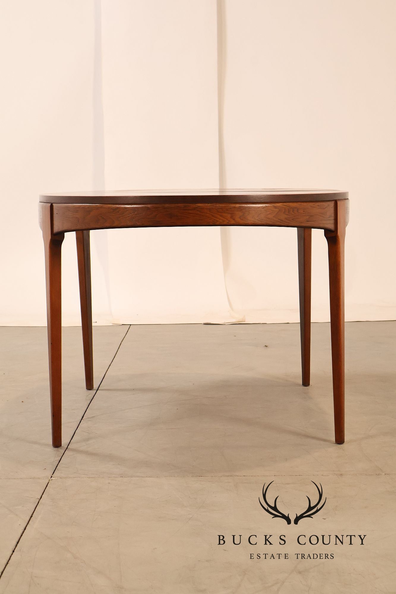 Lane 'Rhythm' Mid Century Modern Walnut Expandable Dining Table