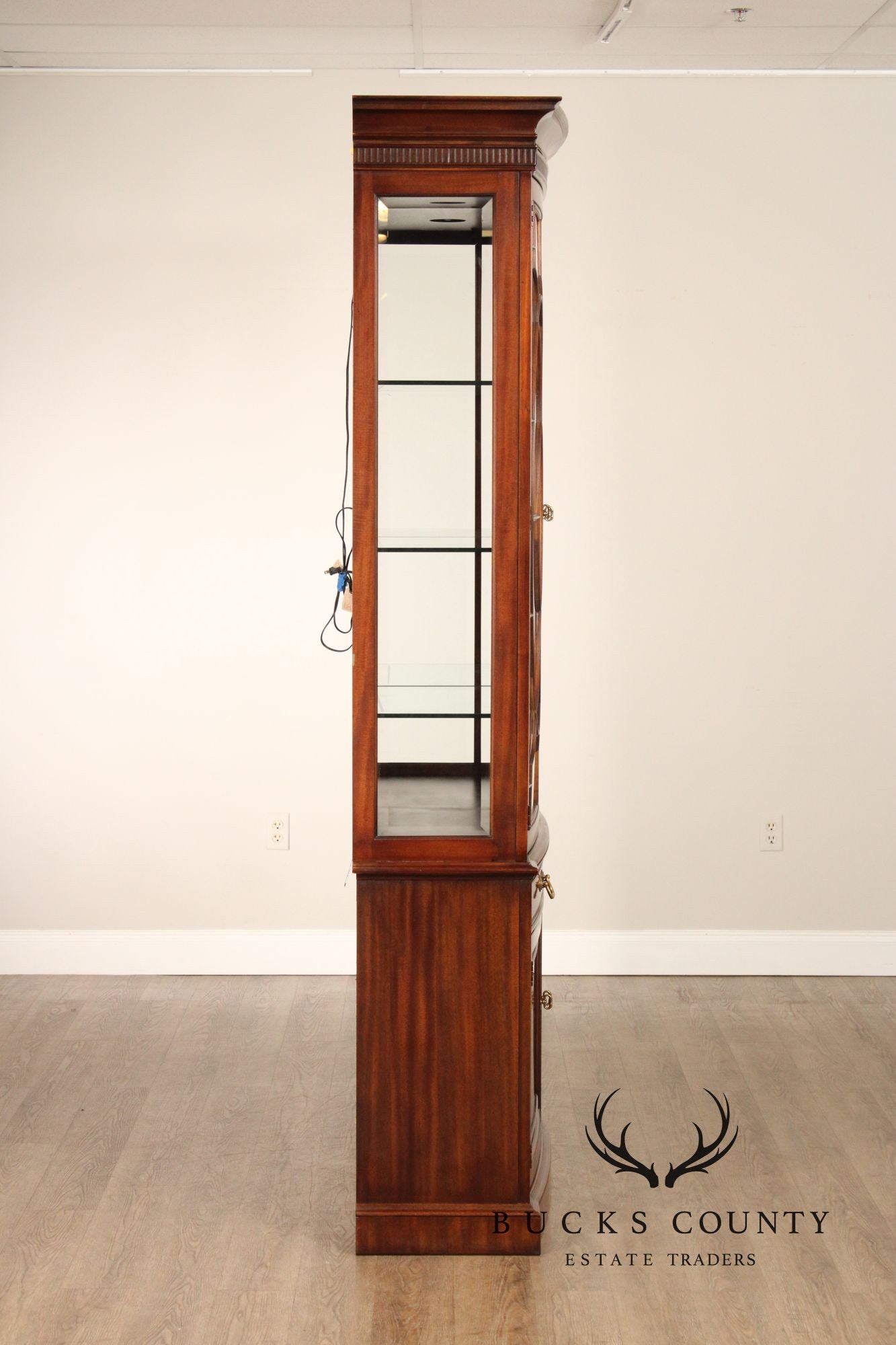 Henredon Regency Style Mahogany China Cabinet