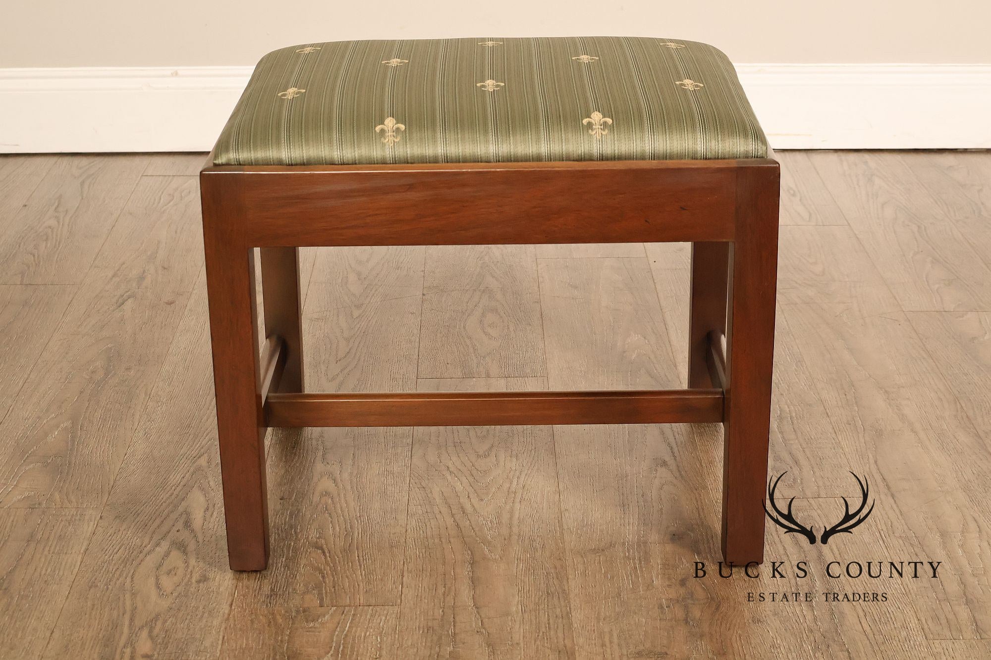 Kittinger Williamsburg Adaptation Mahogany Footstool