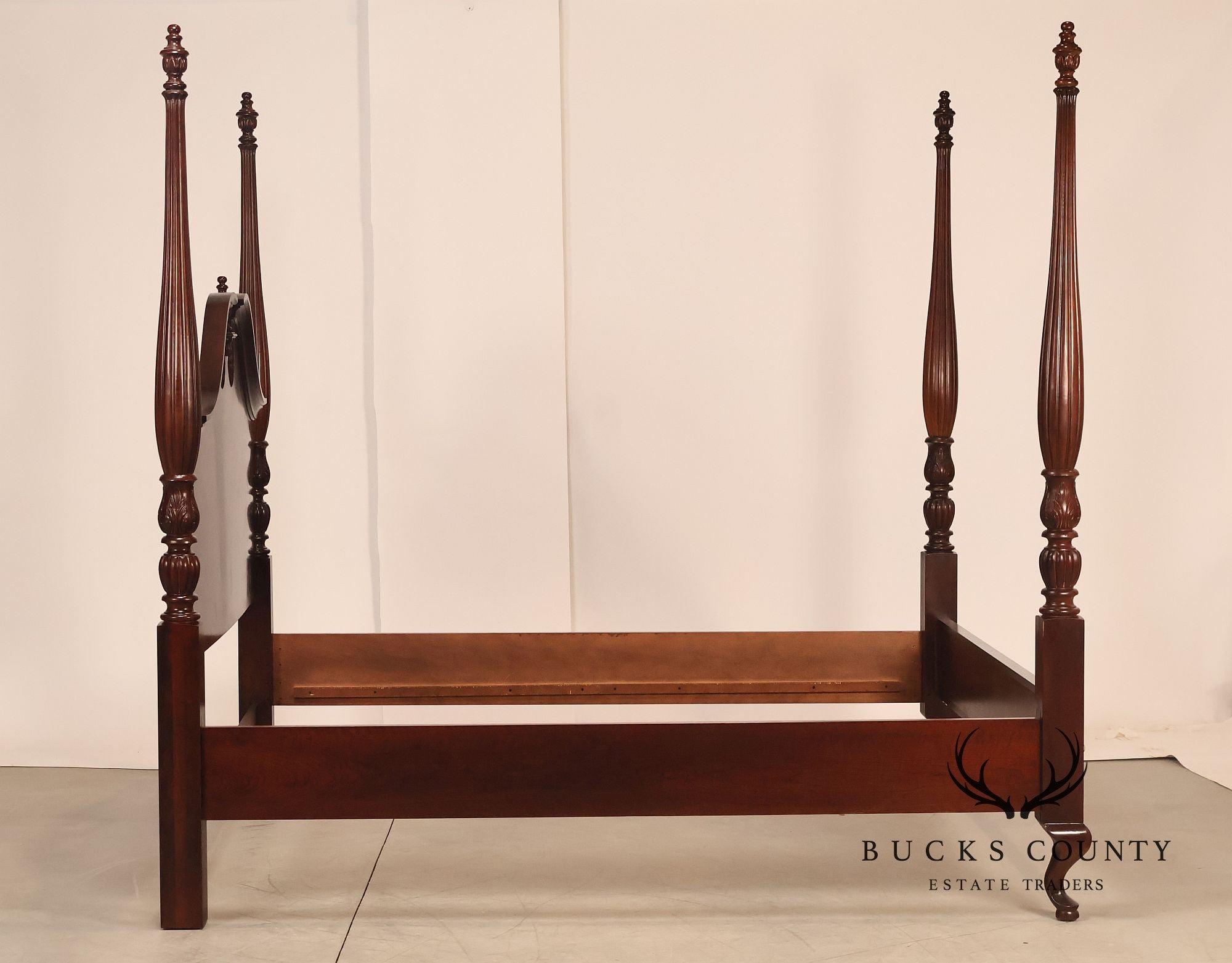 Thomasville Collectors Cherry Chippendale Style King Poster Bed