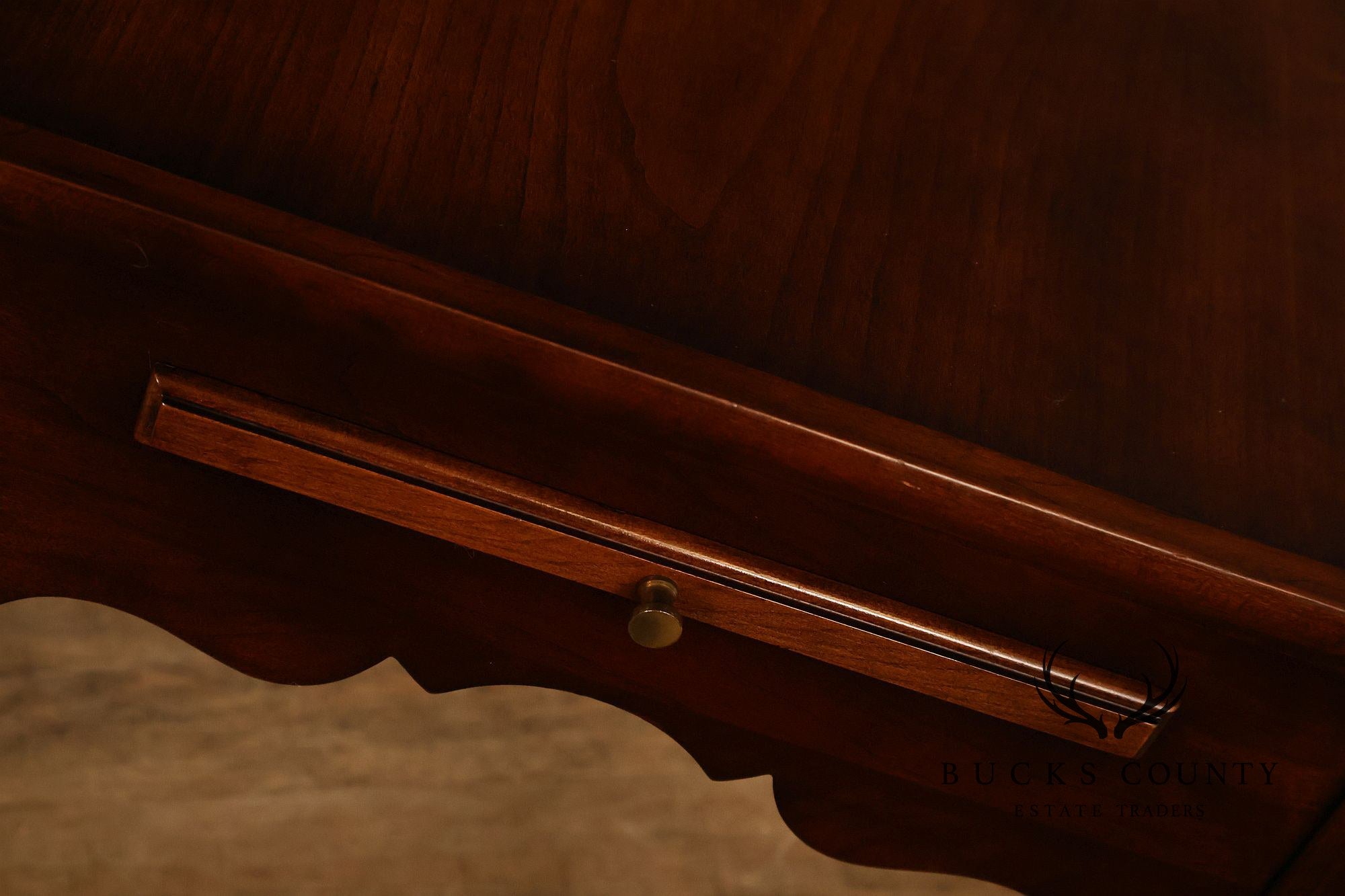 Statton Queen Anne Style Cherry Tea Table