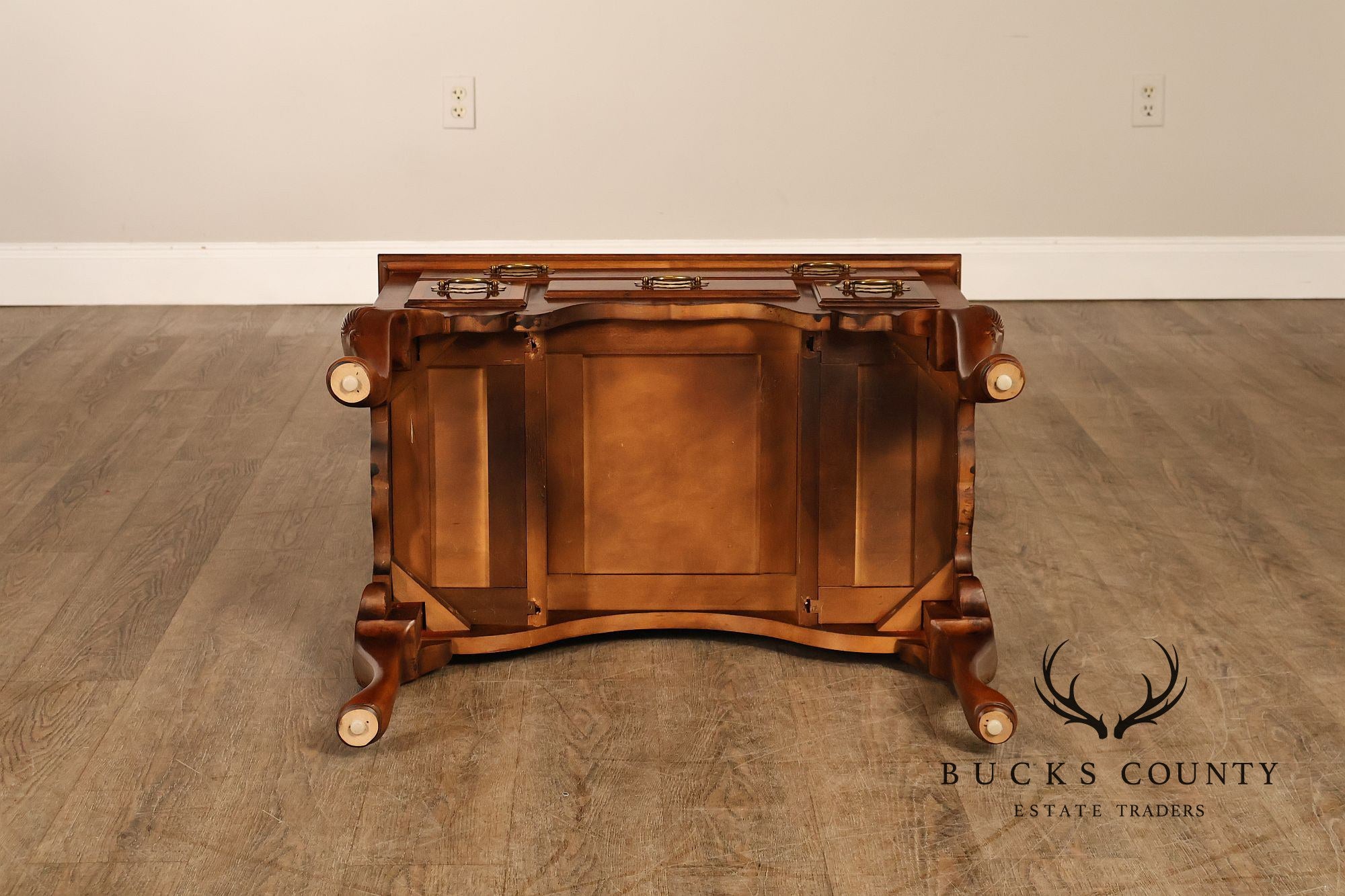 Henredon Georgian Style Burlwood Lowboy