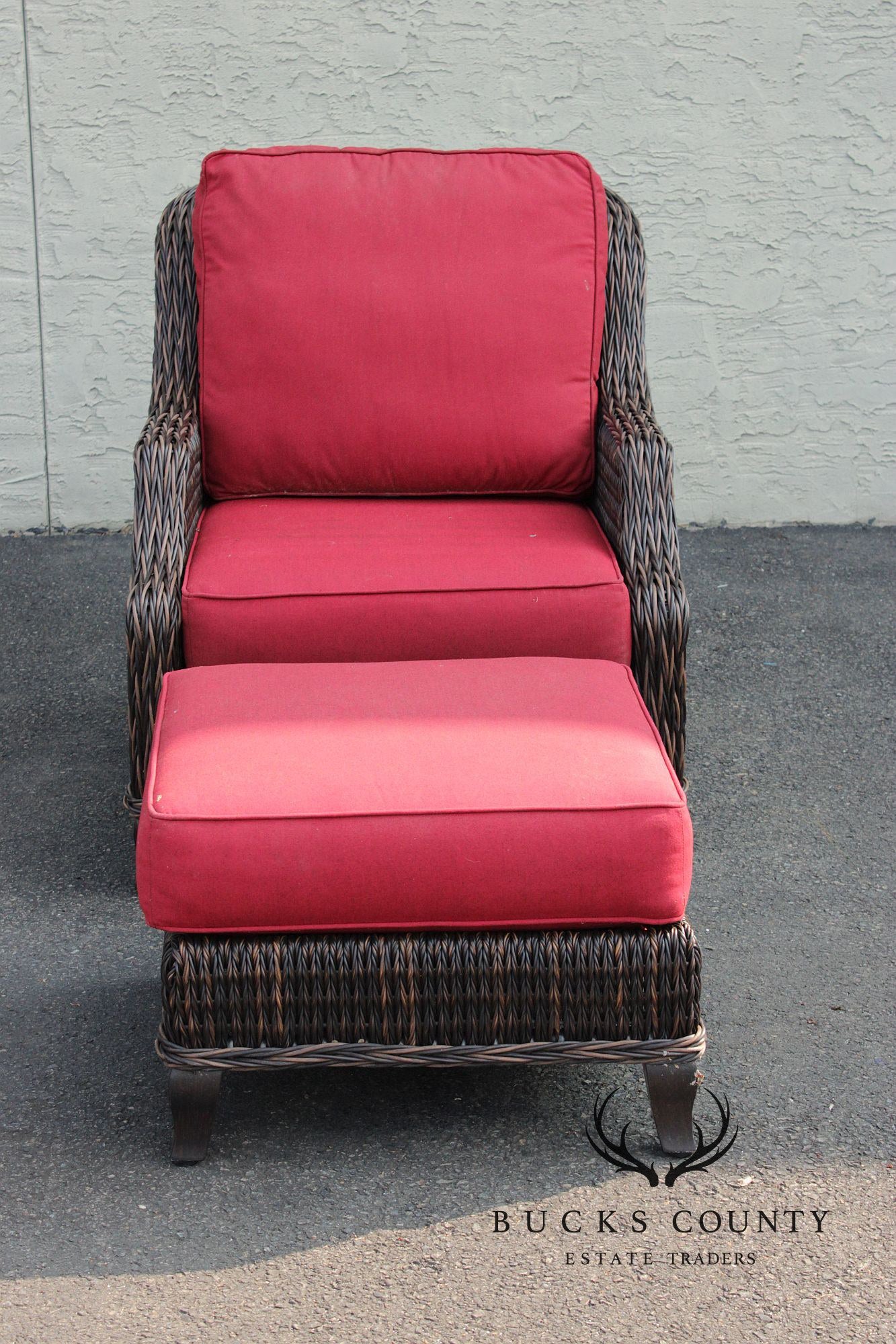 Patio Renaissance Pair of 'Monticello' Lounge Chairs and Ottomans