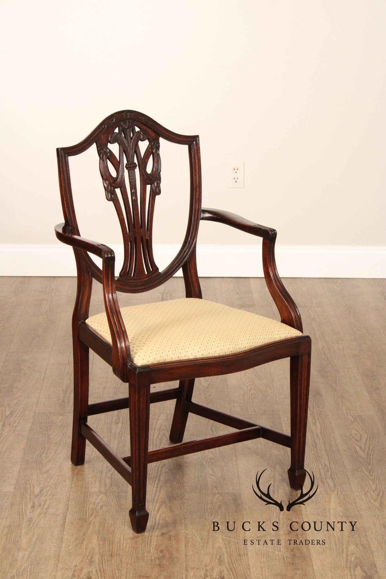 George III Style Quality Set Of Eight Carved Mahogany Shield Back Dining Chairs