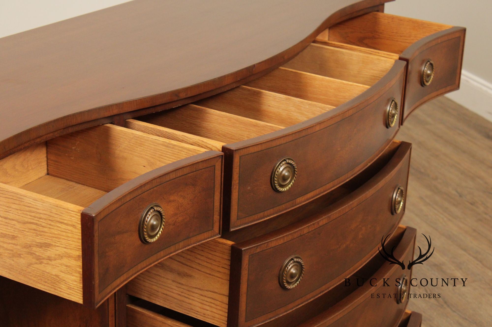 Old Colony Furniture Mahogany Serpentine Buffet Sideboard