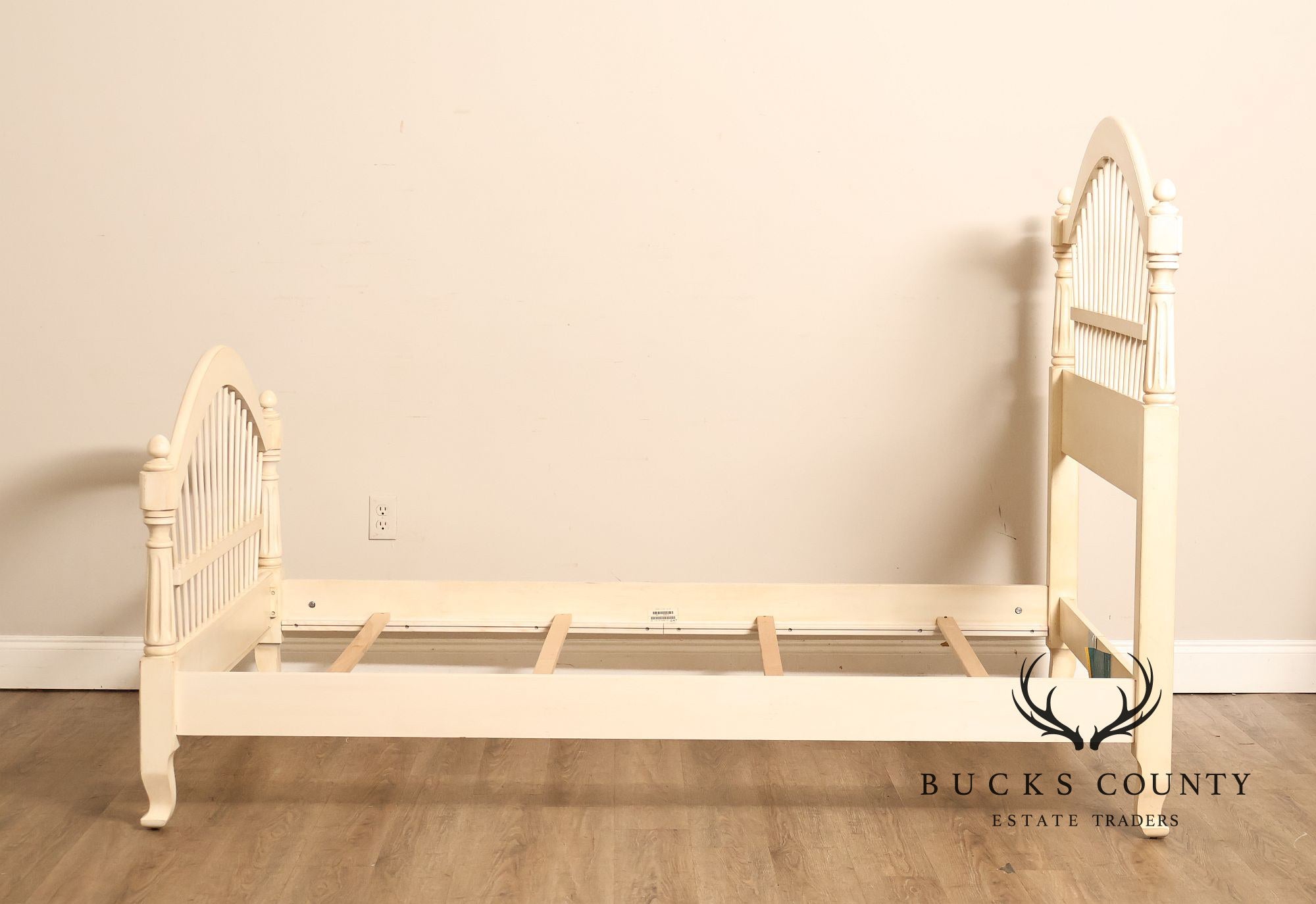 Ethan Allen French Country Style Cream Painted Full Spindle Bedframe