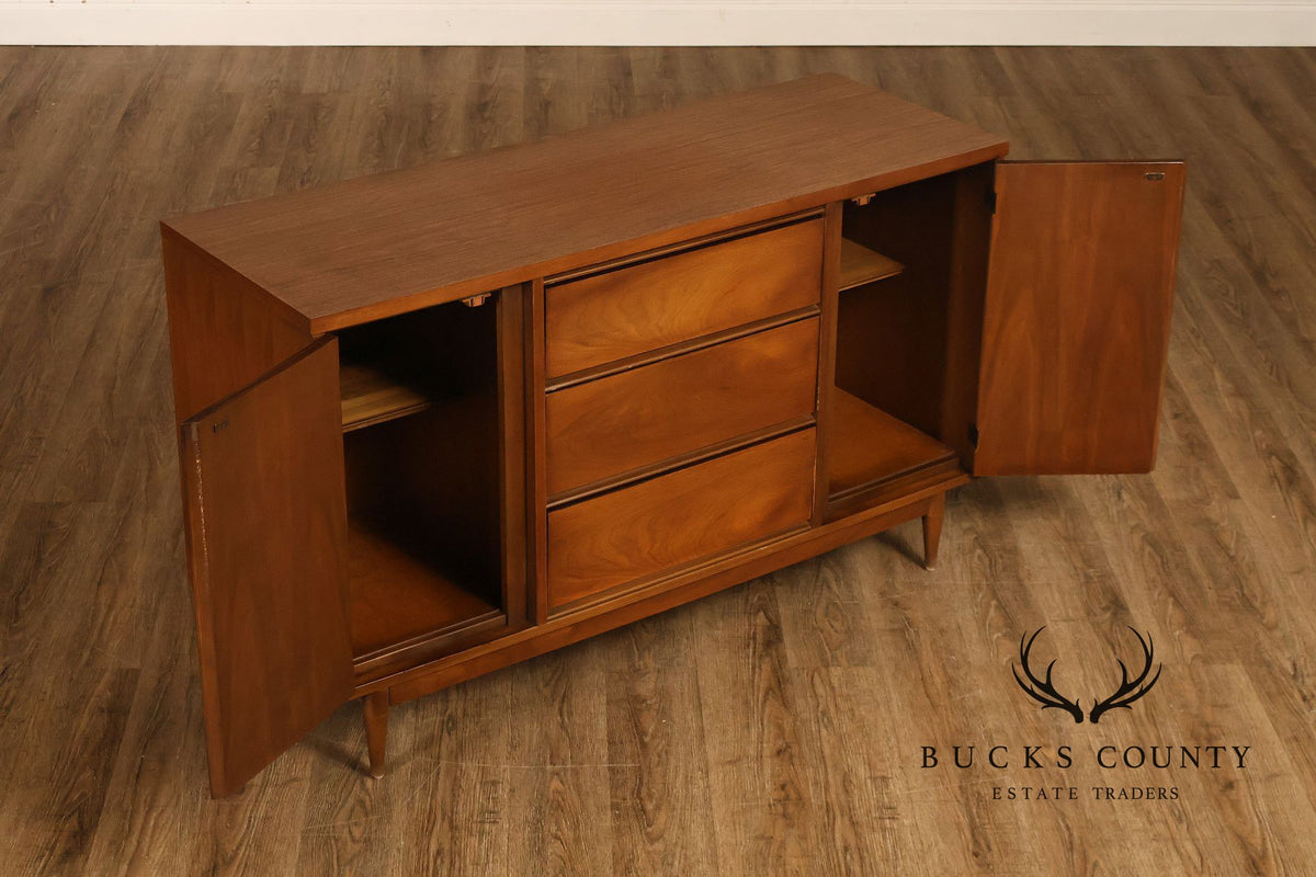Mid Century Modern Broyhill Pacemaker Walnut Credenza Cabinet