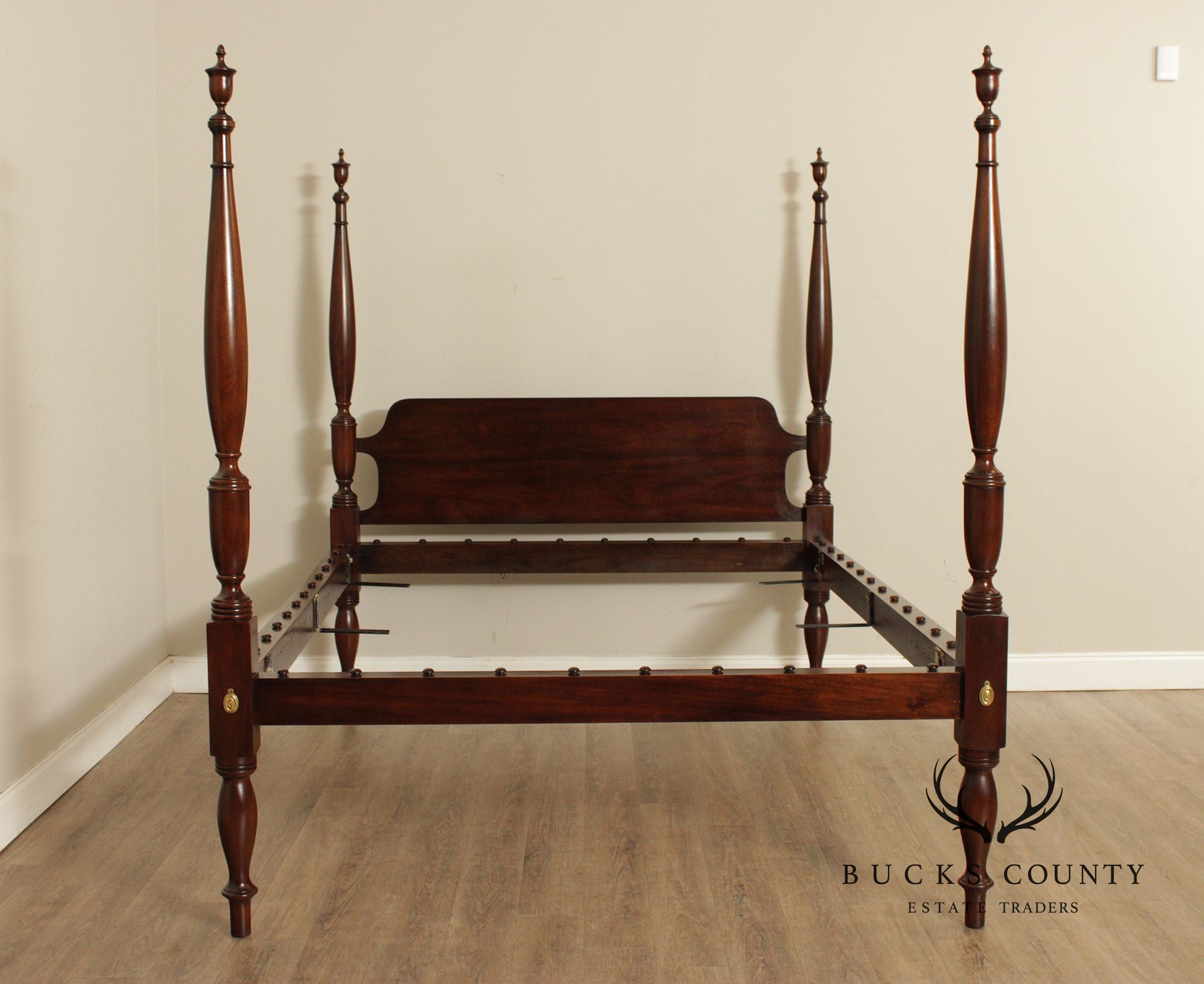 Henkel Harris Mahogany Queen Poster Bed
