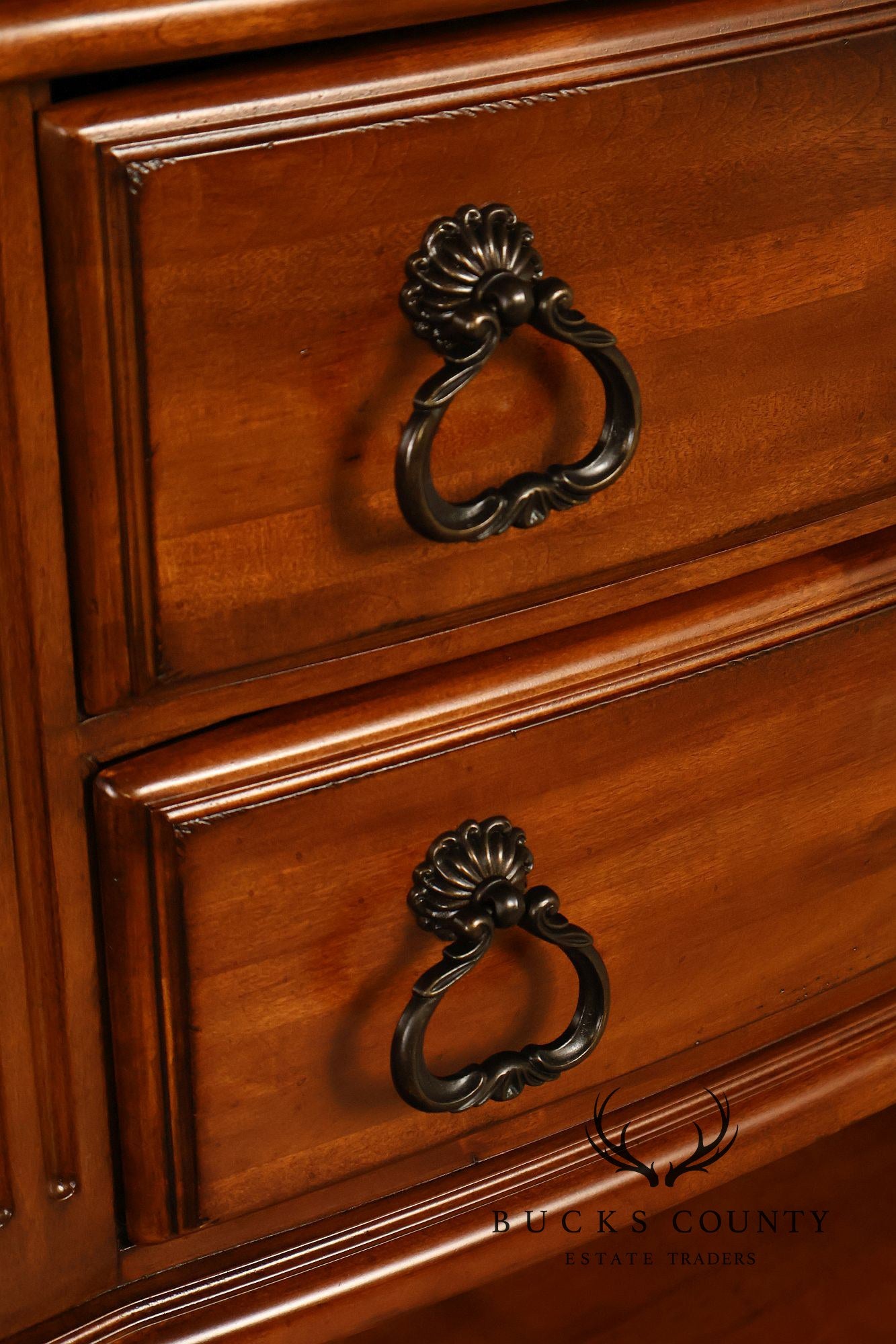 Laura Ashley Home Traditional Sideboard Buffet Cabinet