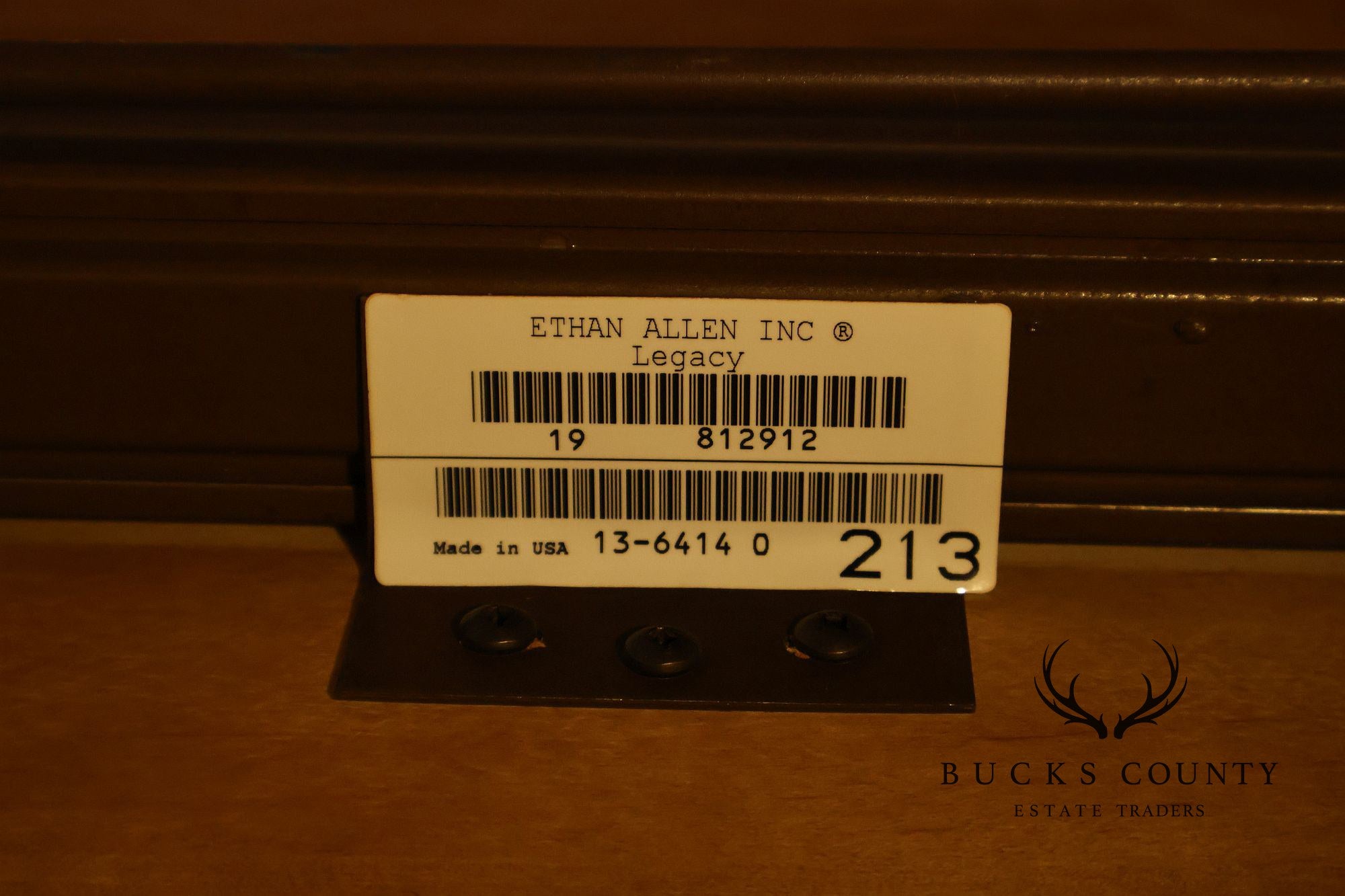 Ethan Allen 'Legacy' French Country Style Expandable Dining Table