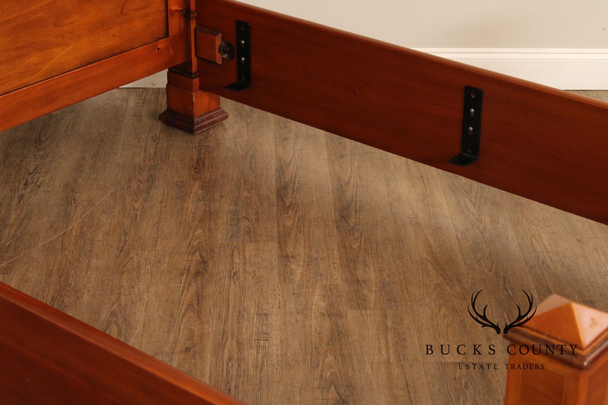 Alfonso Marina 18th Century Style Cama Umbria Full-Size Poster Bed