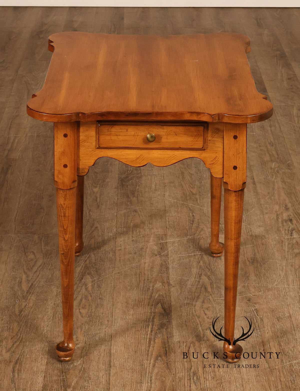 Ethan Allen 'Circa 1776' Pair of Maple Porringer Top End Tables